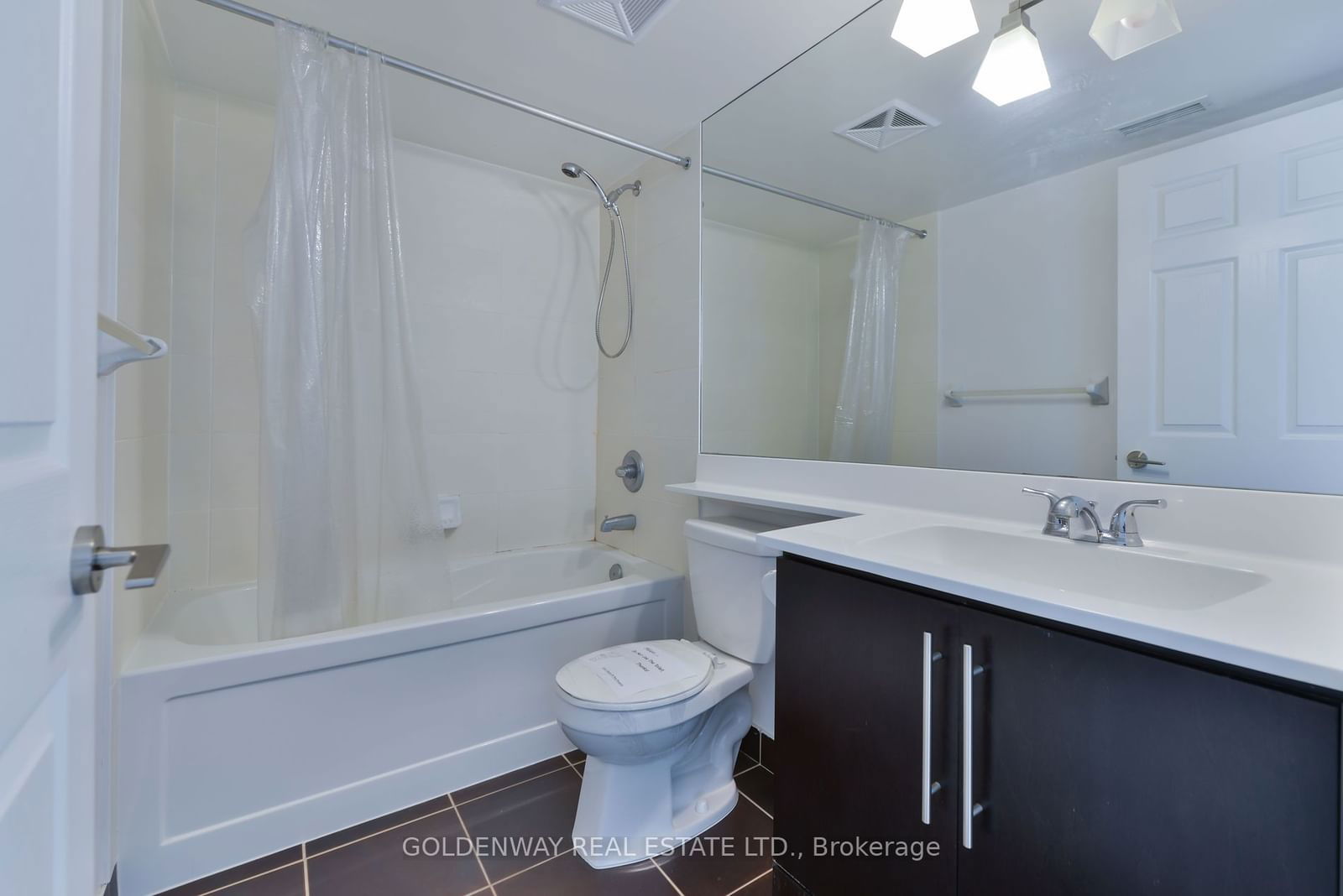 23 Cox Blvd, unit 572 for sale - image #8