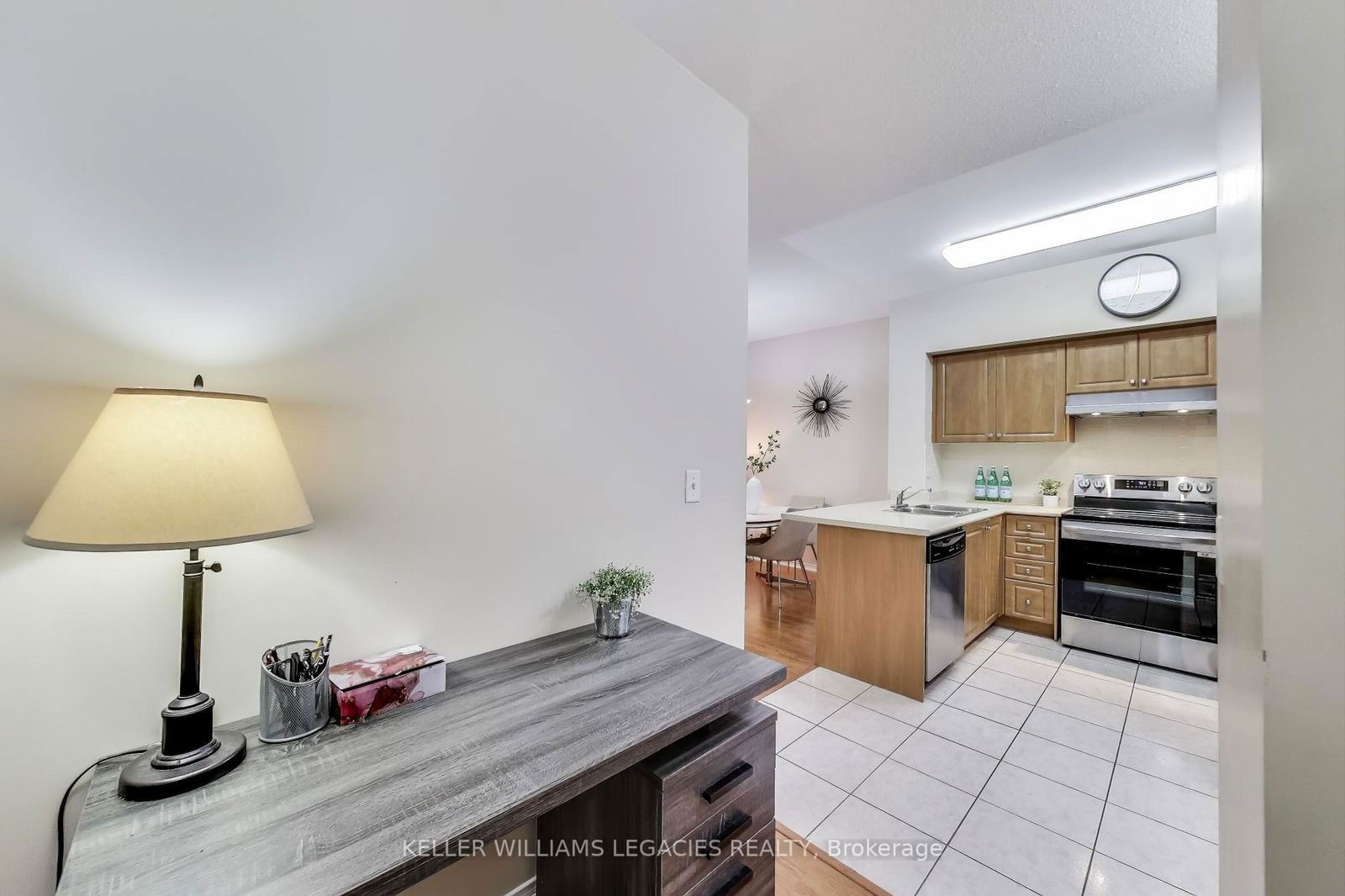 9973 Keele St, unit 101 for sale - image #5