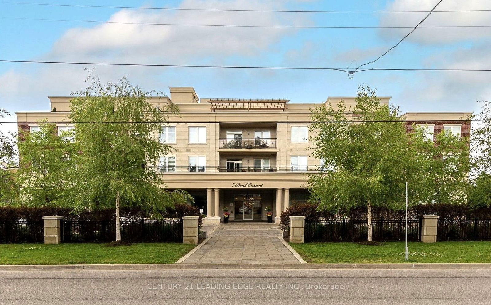 The Sorrento Condos, Richmond Hill, Toronto