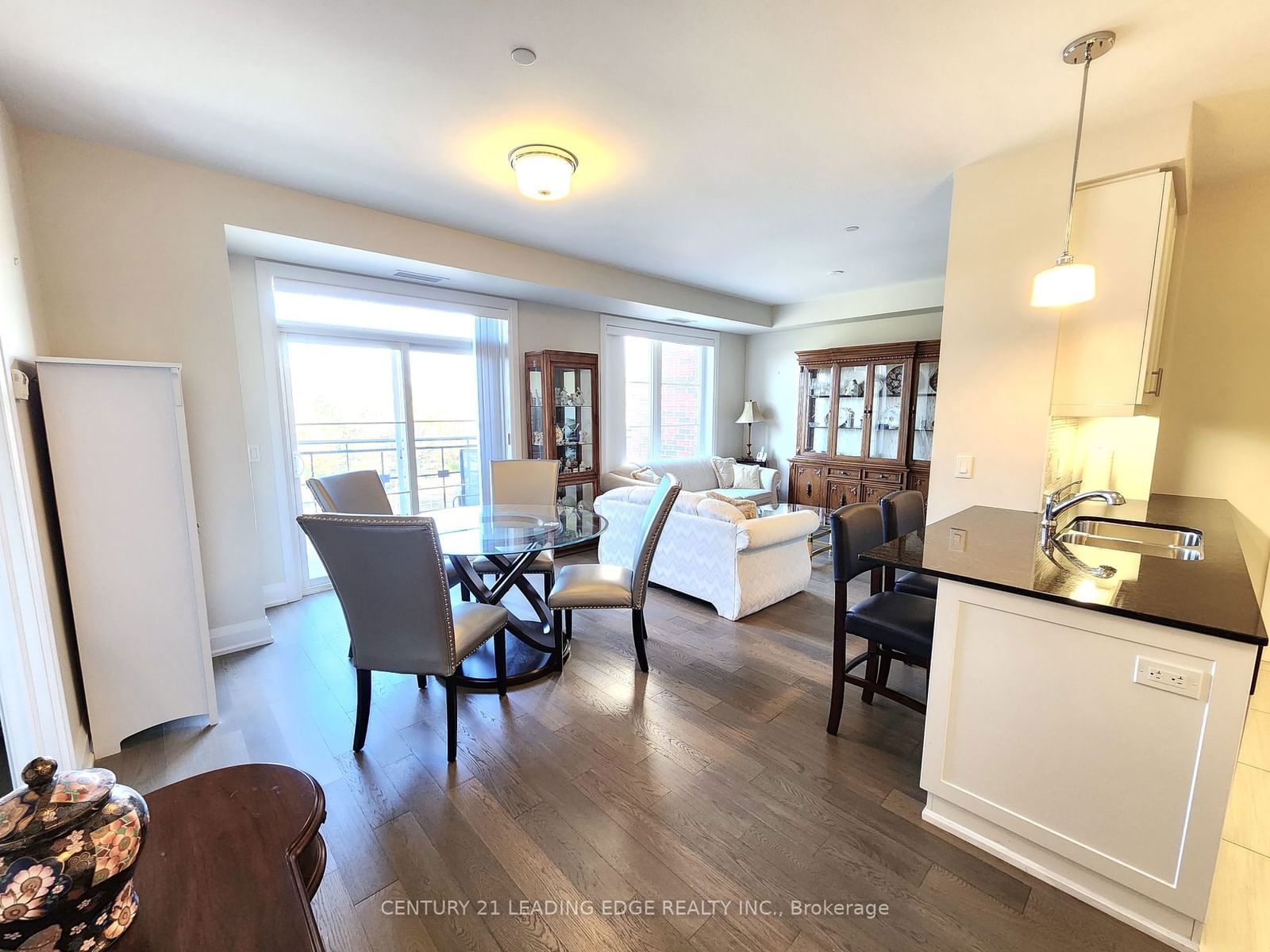 7 BOND Cres, unit 325 for sale - image #31