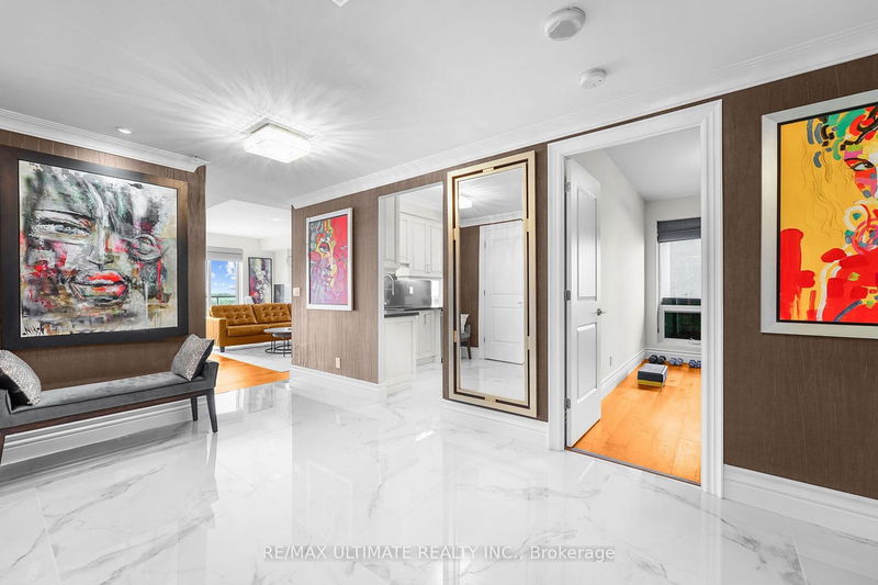 9088 Yonge St, unit 710A for sale - image #1