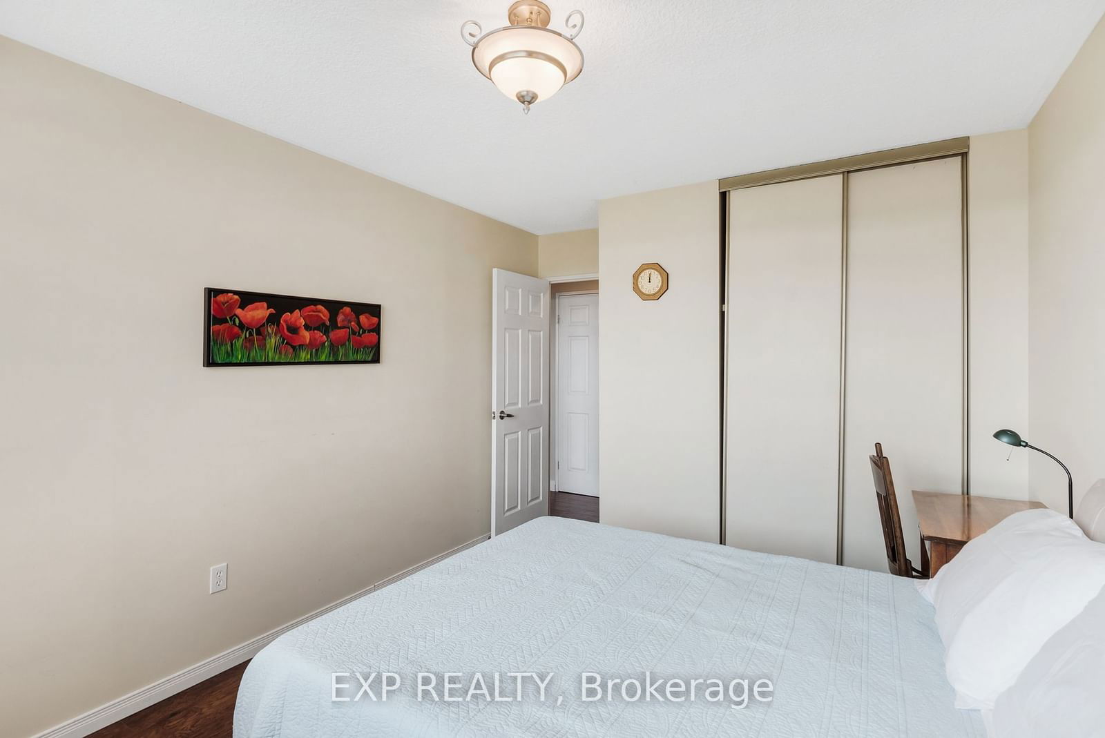 40 William Roe Blvd, unit 1007 for sale - image #22