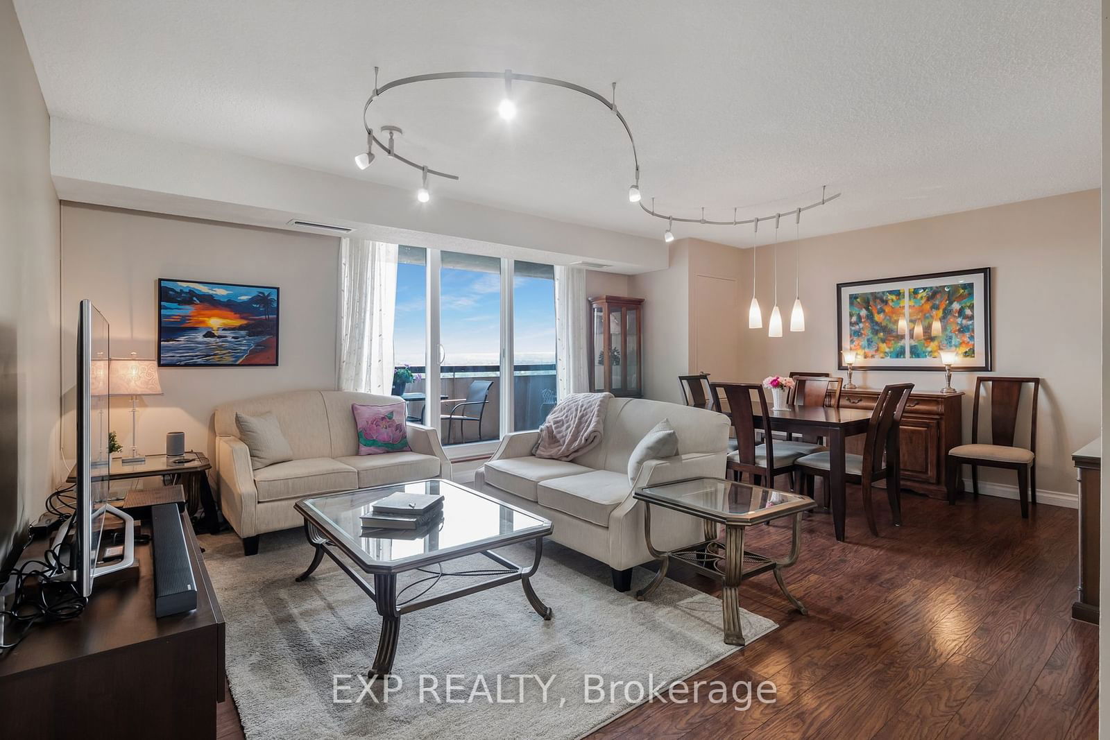 40 William Roe Blvd, unit 1007 for sale - image #8