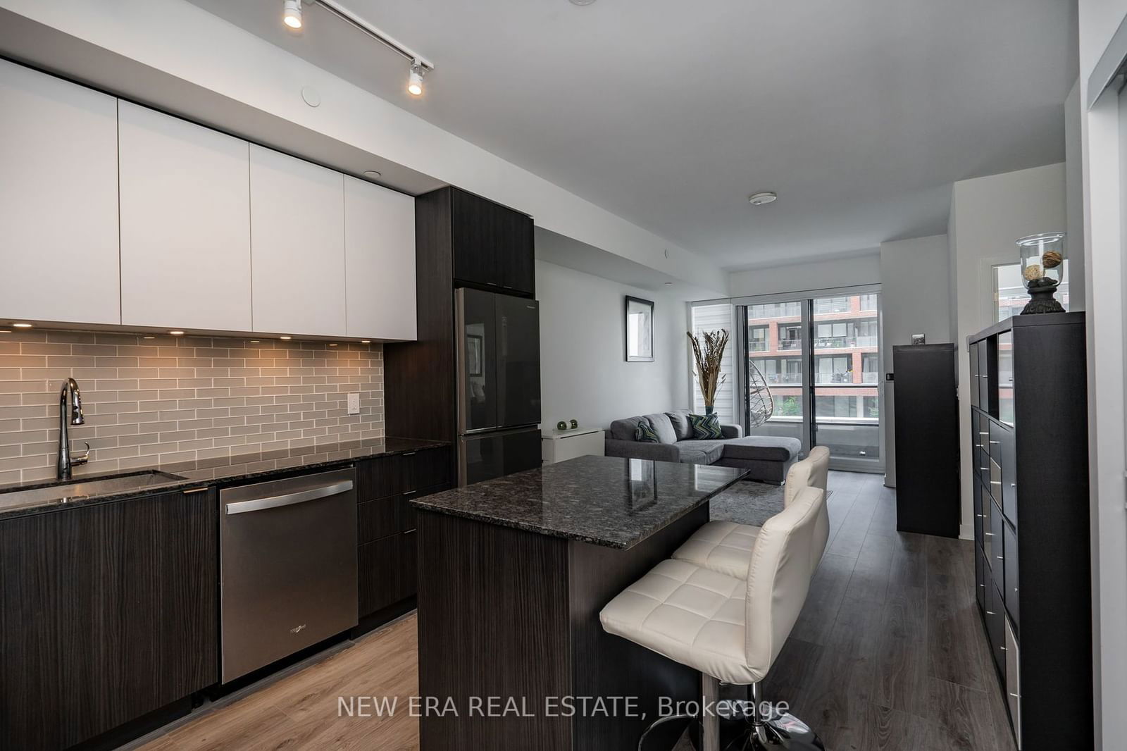 100 Eagle Rock Way, unit 217 for sale - image #5