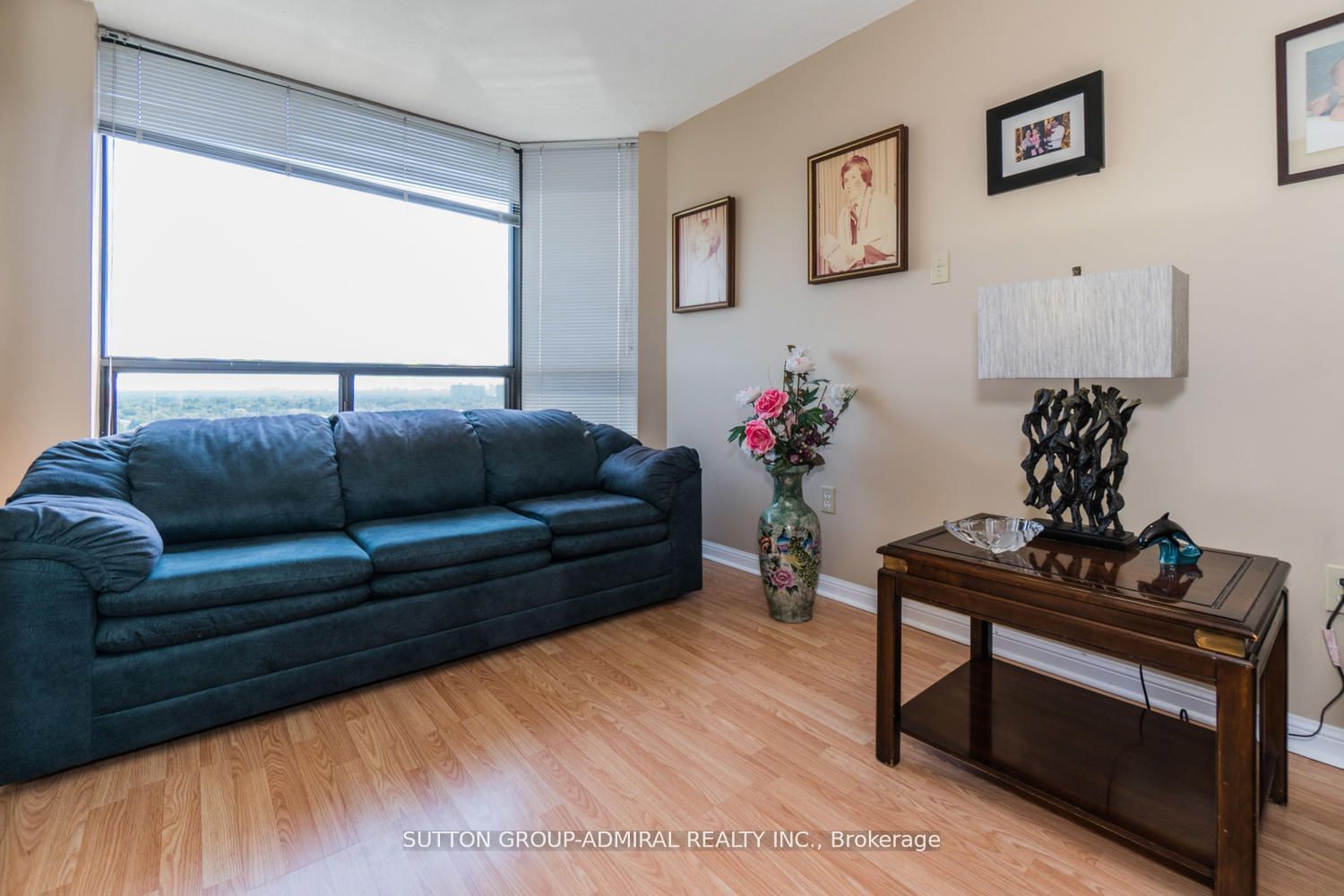 7601 Bathurst St, unit 702 for sale - image #8