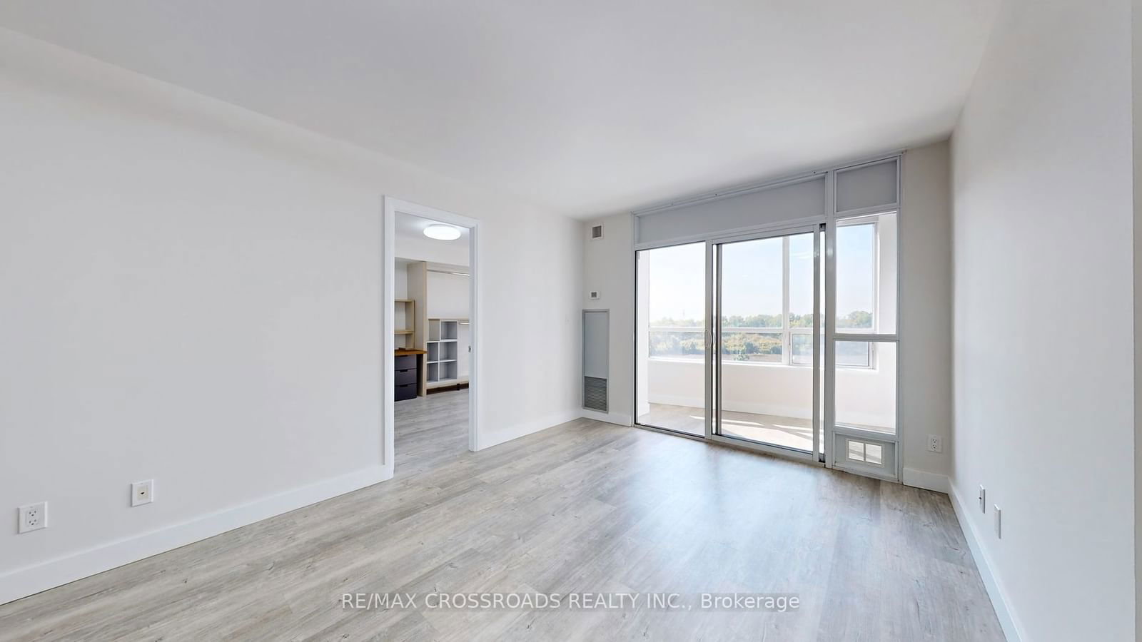 7373 Kennedy Rd, unit 705 for sale - image #11