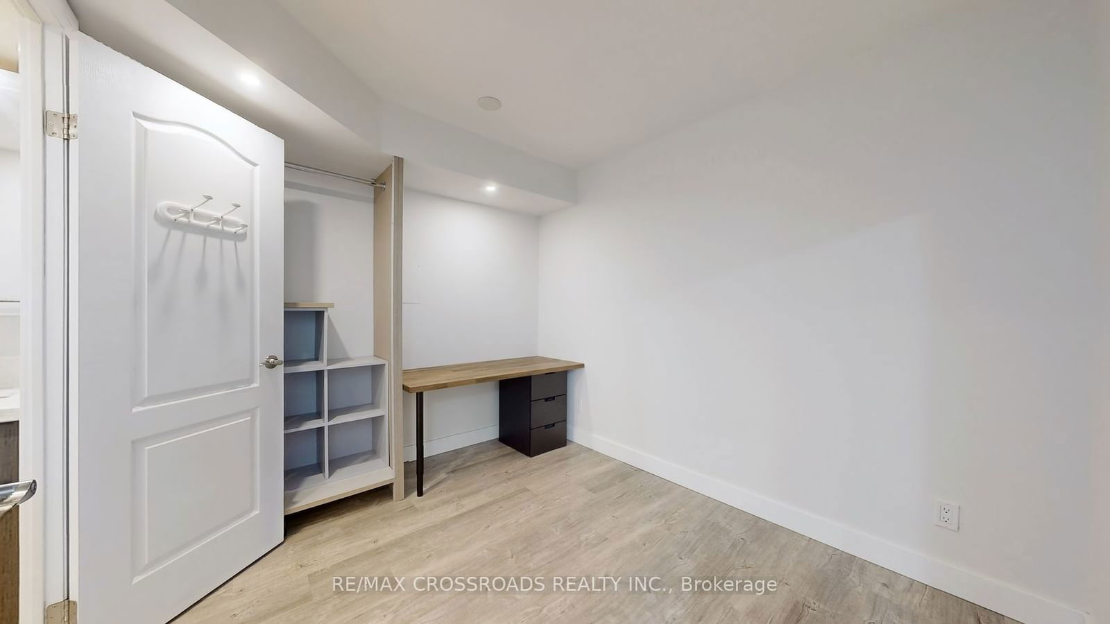 7373 Kennedy Rd, unit 705 for sale - image #24