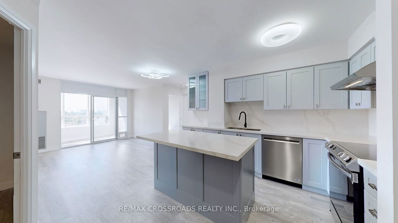 7373 Kennedy Rd, unit 705 for sale - image #8