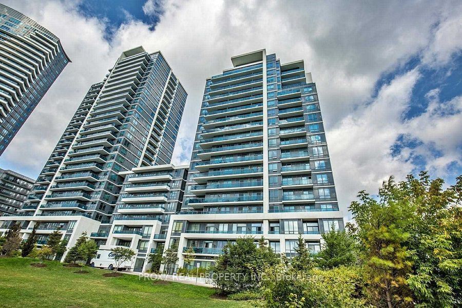 7165 Yonge St S, unit 215 for sale