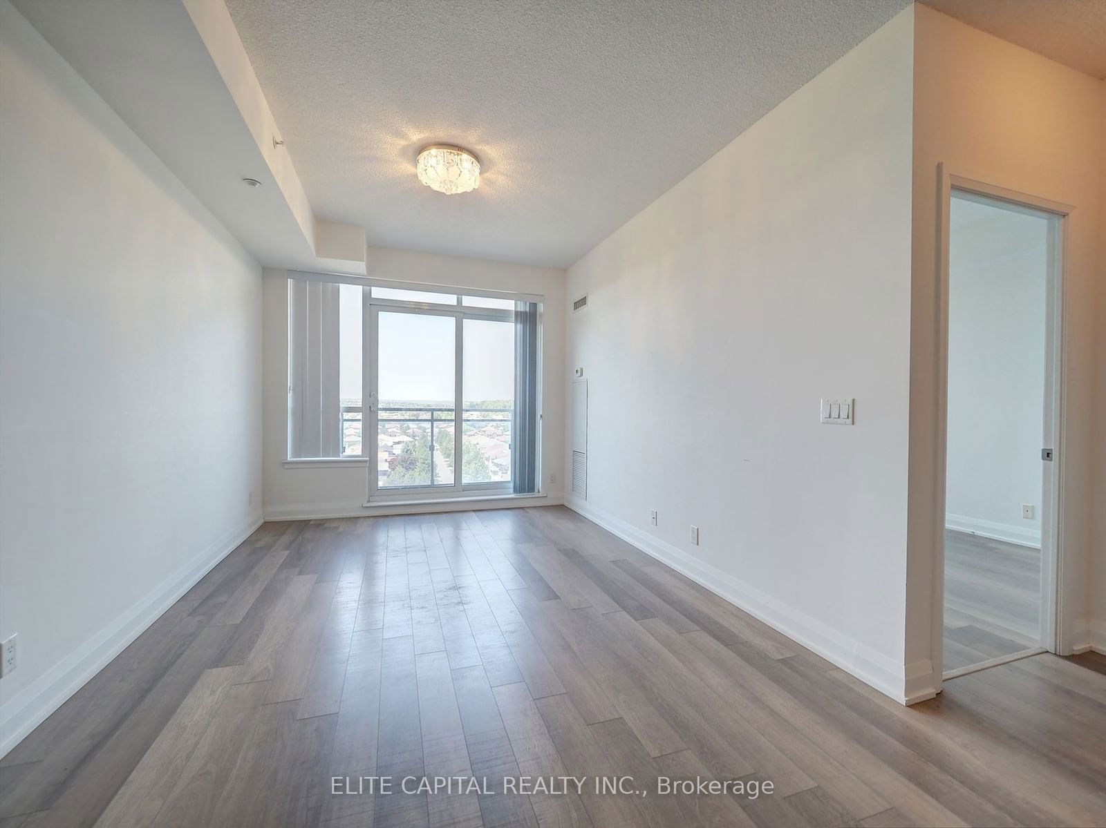 376 Highway 7 E, unit 1020 for rent - image #4