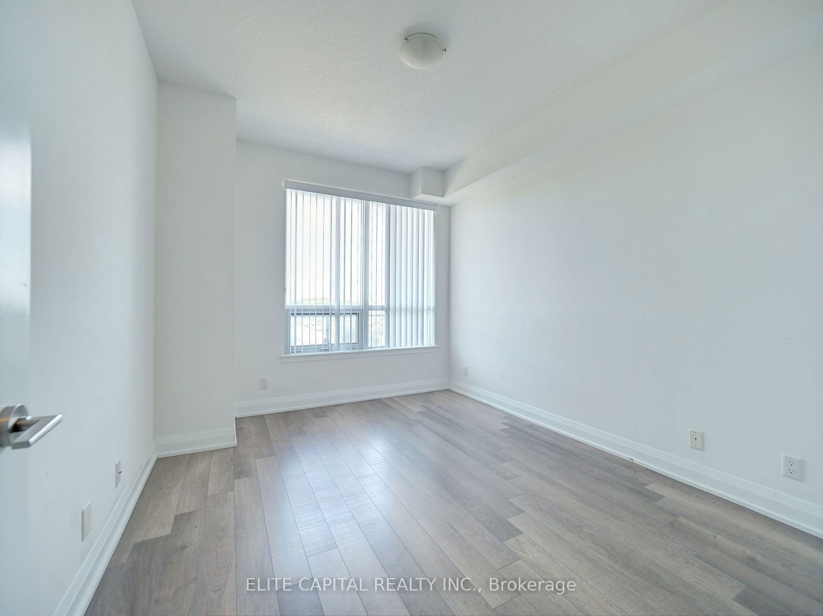 376 Highway 7 E, unit 1020 for rent - image #5