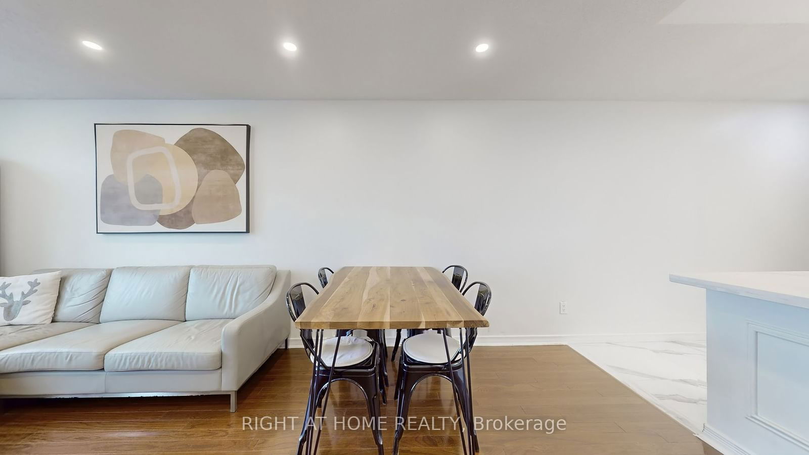 11 Oneida Cres, unit Ph01 for sale - image #9