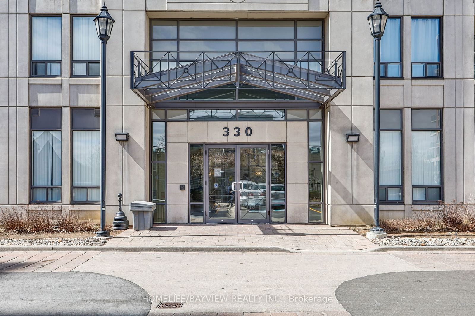 330 Red Maple Rd, unit 212 for sale - image #3