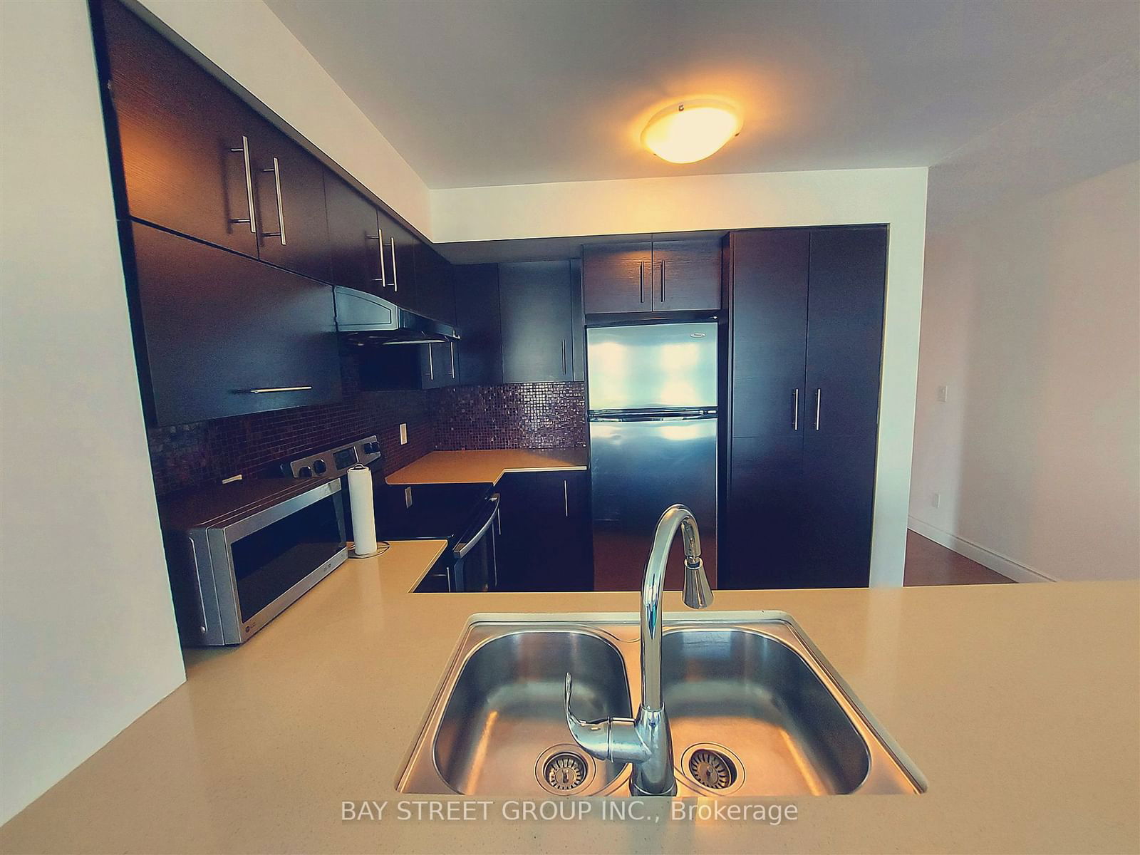 233 South Park Rd, unit 510 for sale - image #4