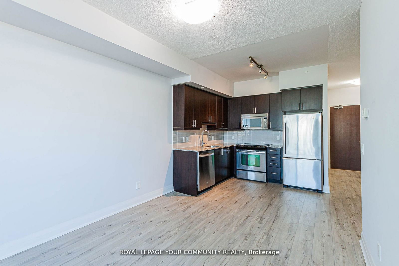 85 North Park Rd, unit 706 for rent - image #23