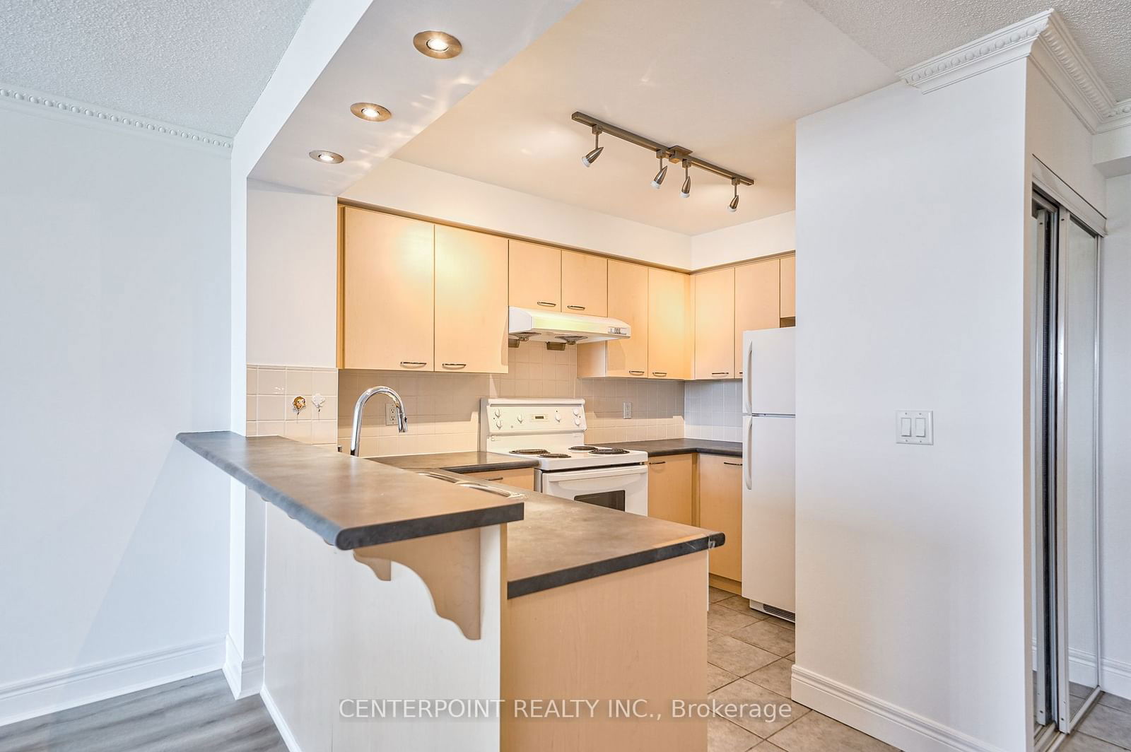 48 Suncrest Blvd, unit 507 for sale