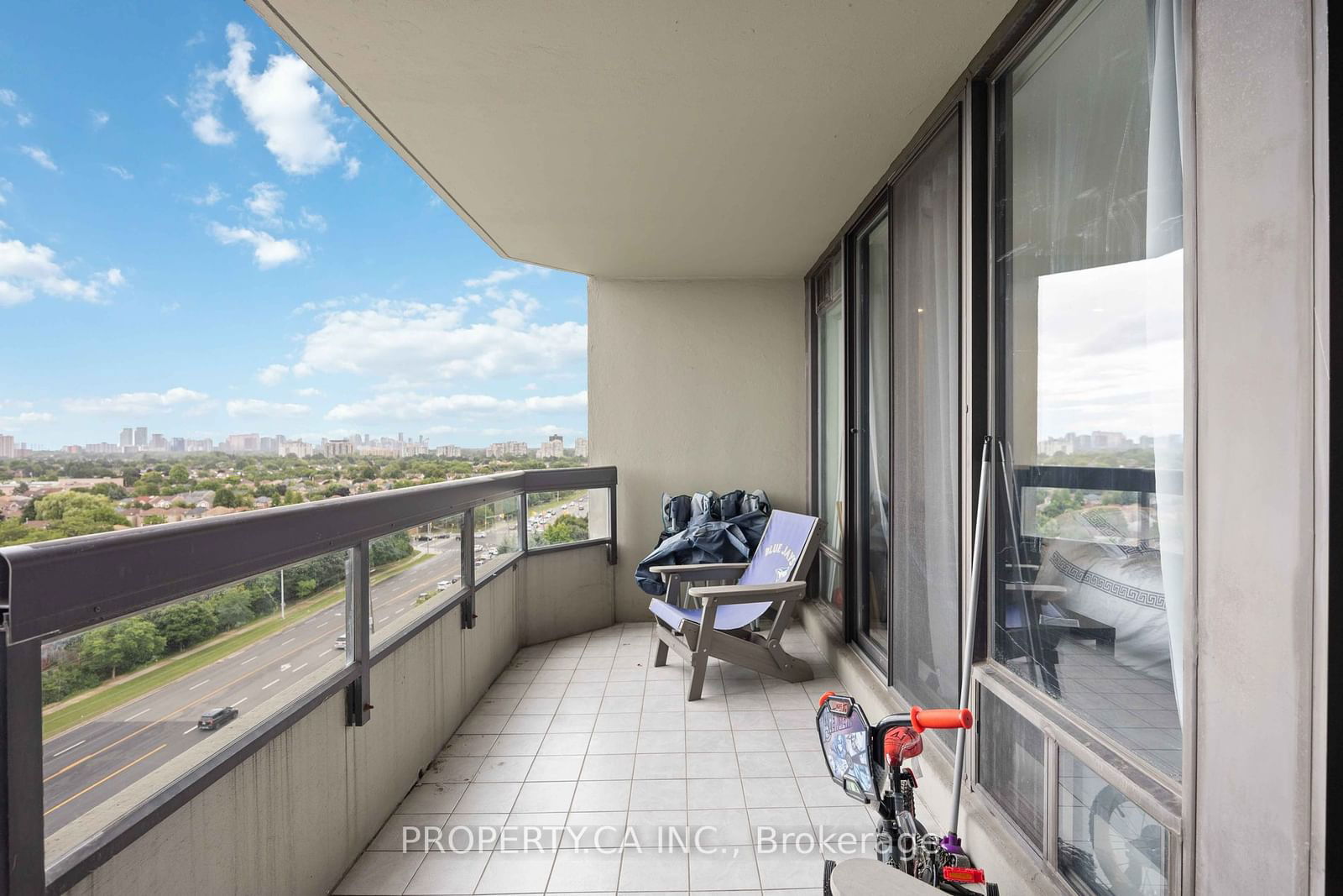 7460 Bathurst St, unit 1108 for rent - image #34