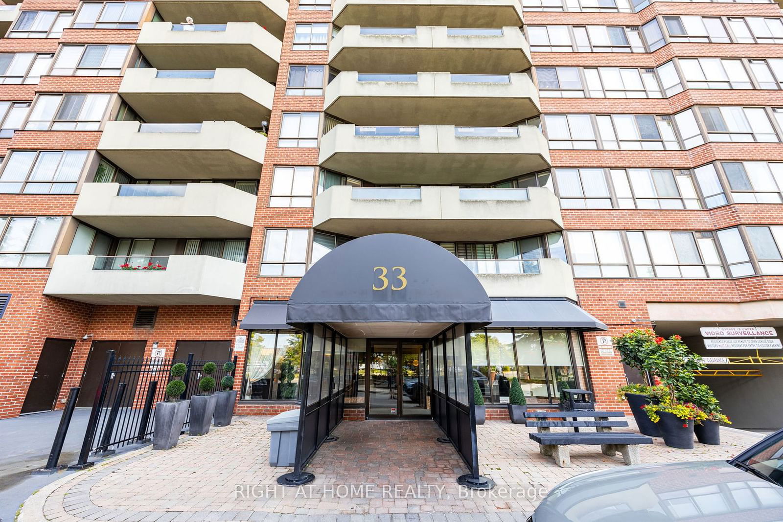 33 Weldrick Rd E, unit 1410 for sale