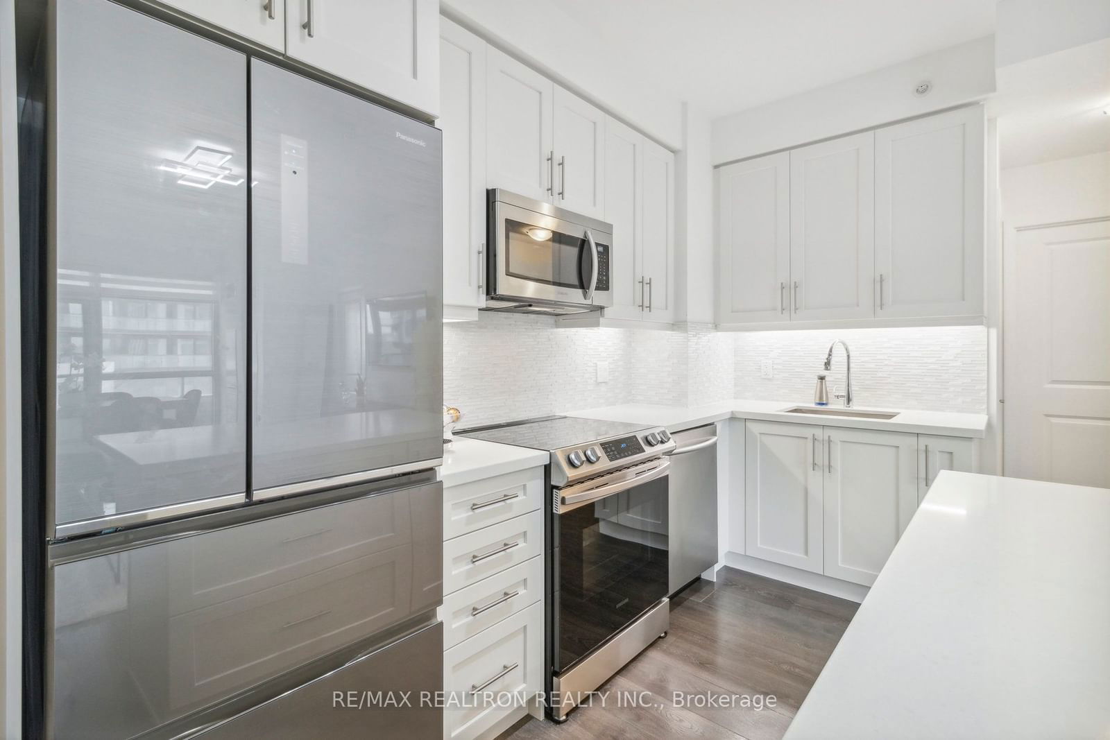 75 Oneida Cres, unit 310 for sale