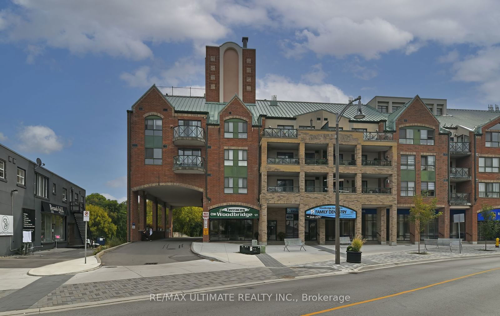 The Terraces of Woodbridge Condos, Vaughan, Toronto