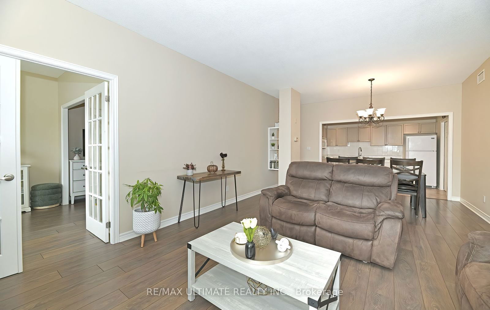 121 Woodbridge Ave, unit 319 for sale