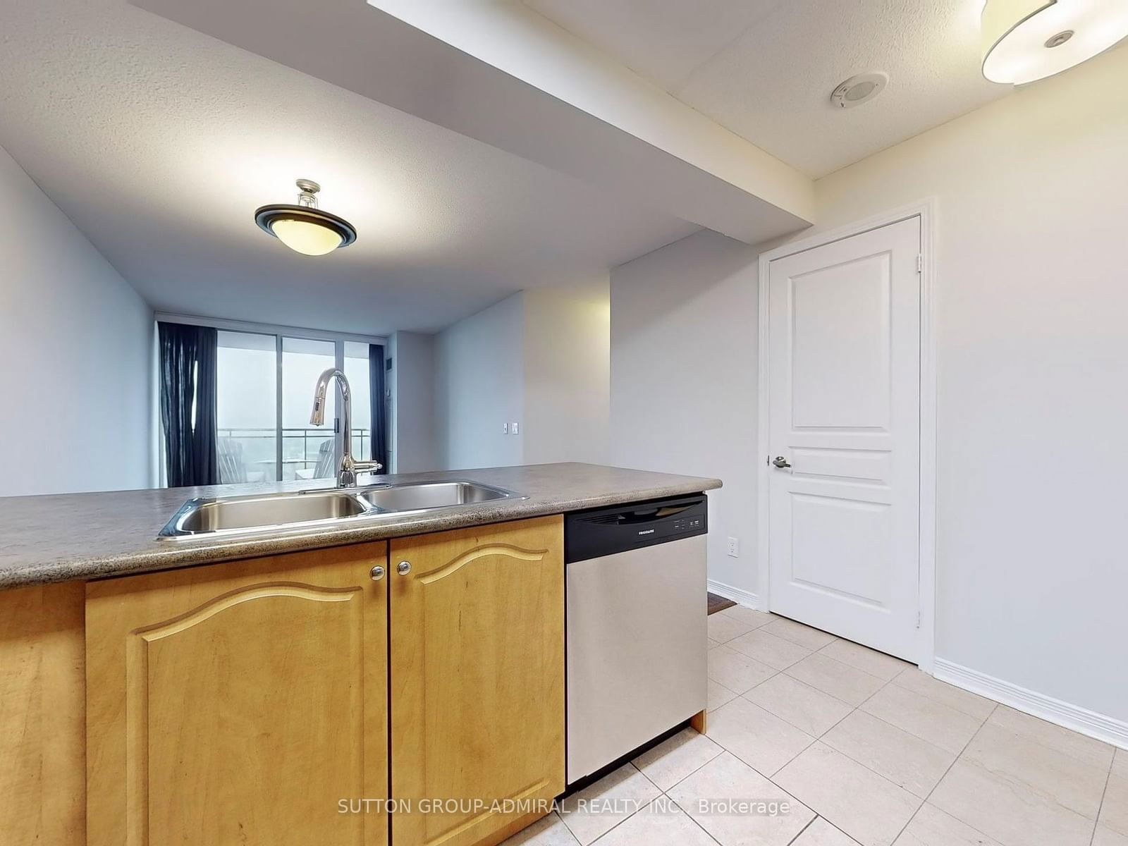 330 Red Maple Rd, unit 1203 for sale