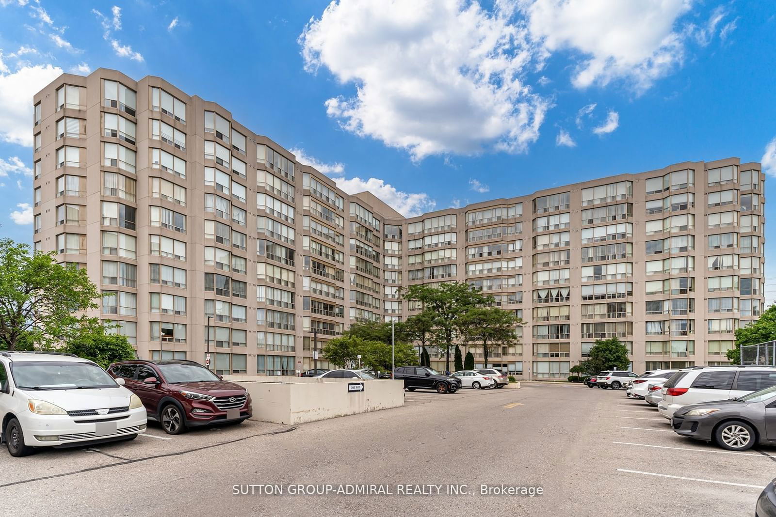 Cedar Gate Condos, Richmond Hill, Toronto