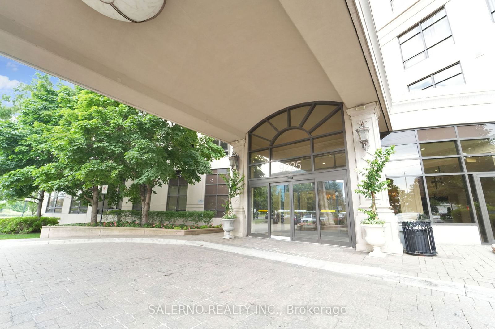 9225 Jane St, unit 1003 for sale