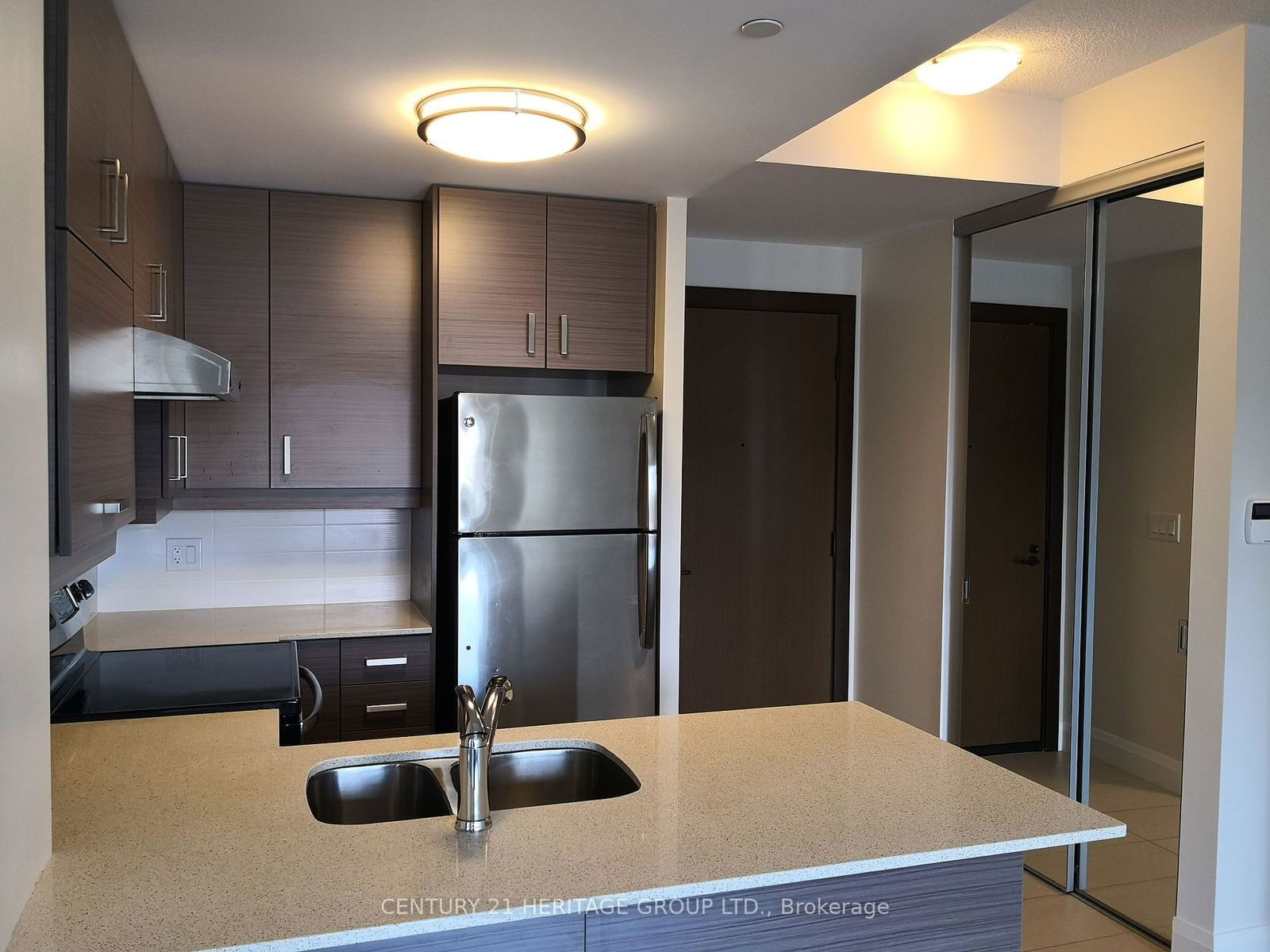 1 Uptown Dr, unit 605 for rent