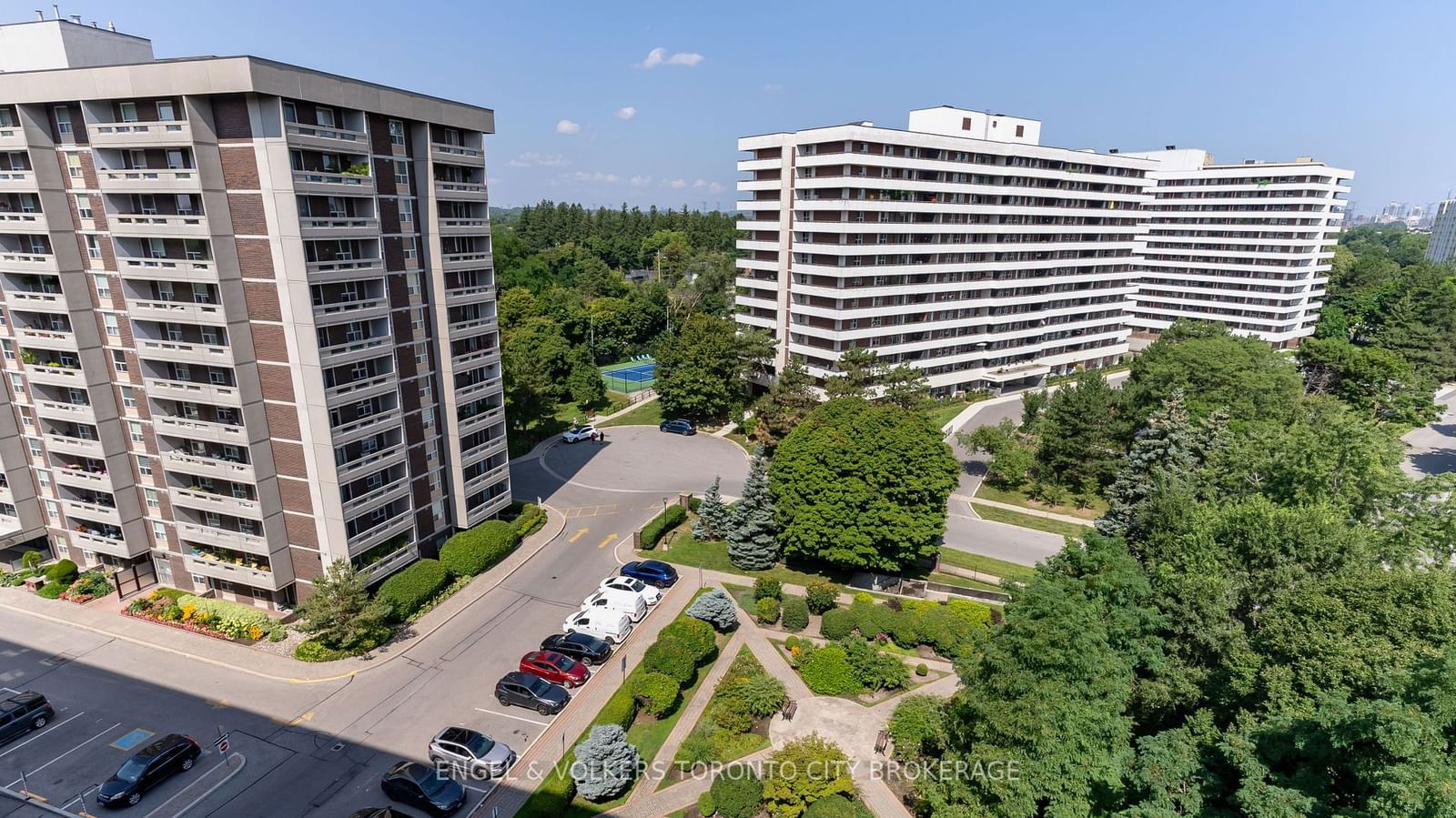 Thornhill Orchards Condos, Markham, Toronto