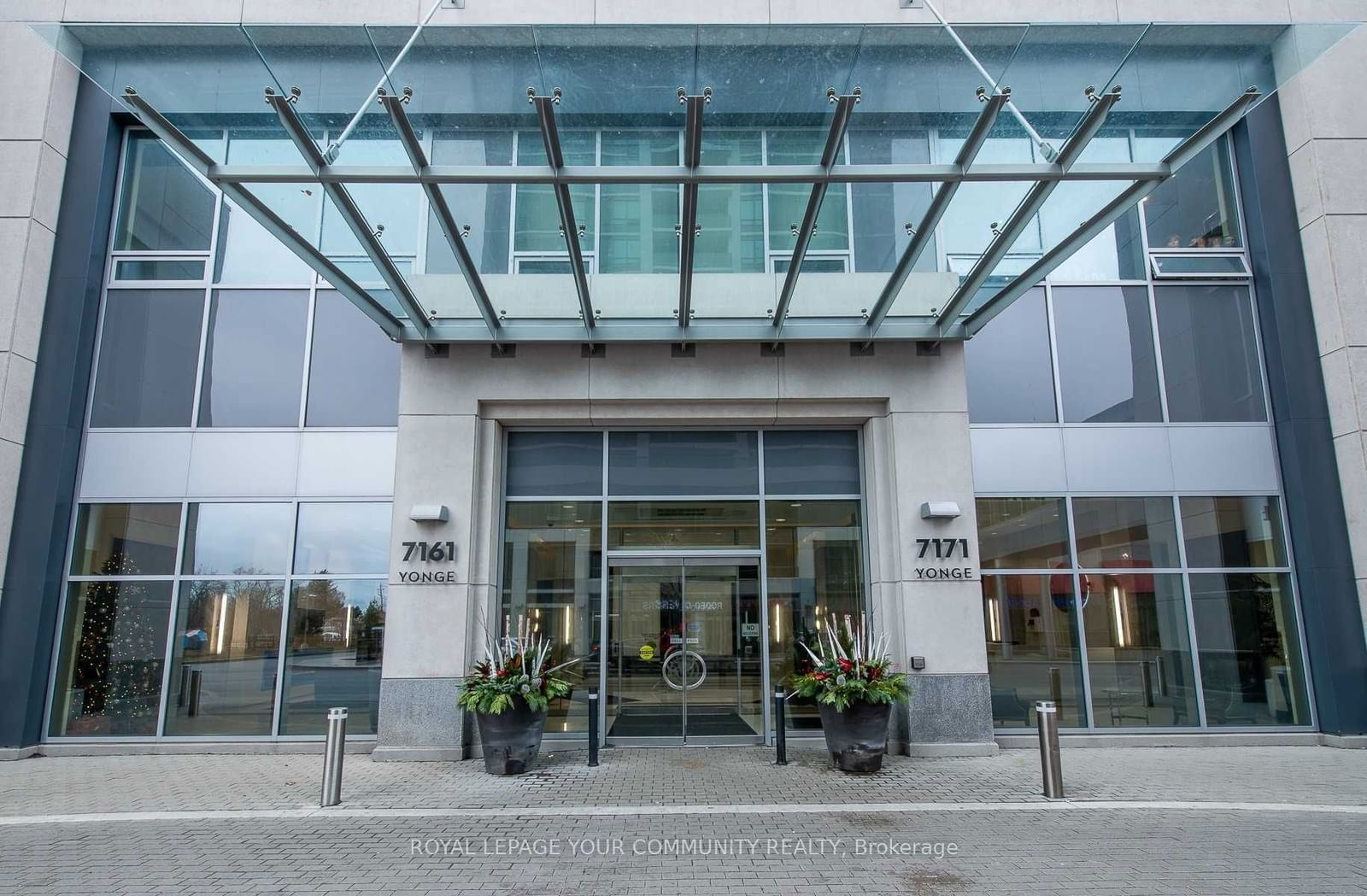 7171 Yonge St, unit 916 for rent