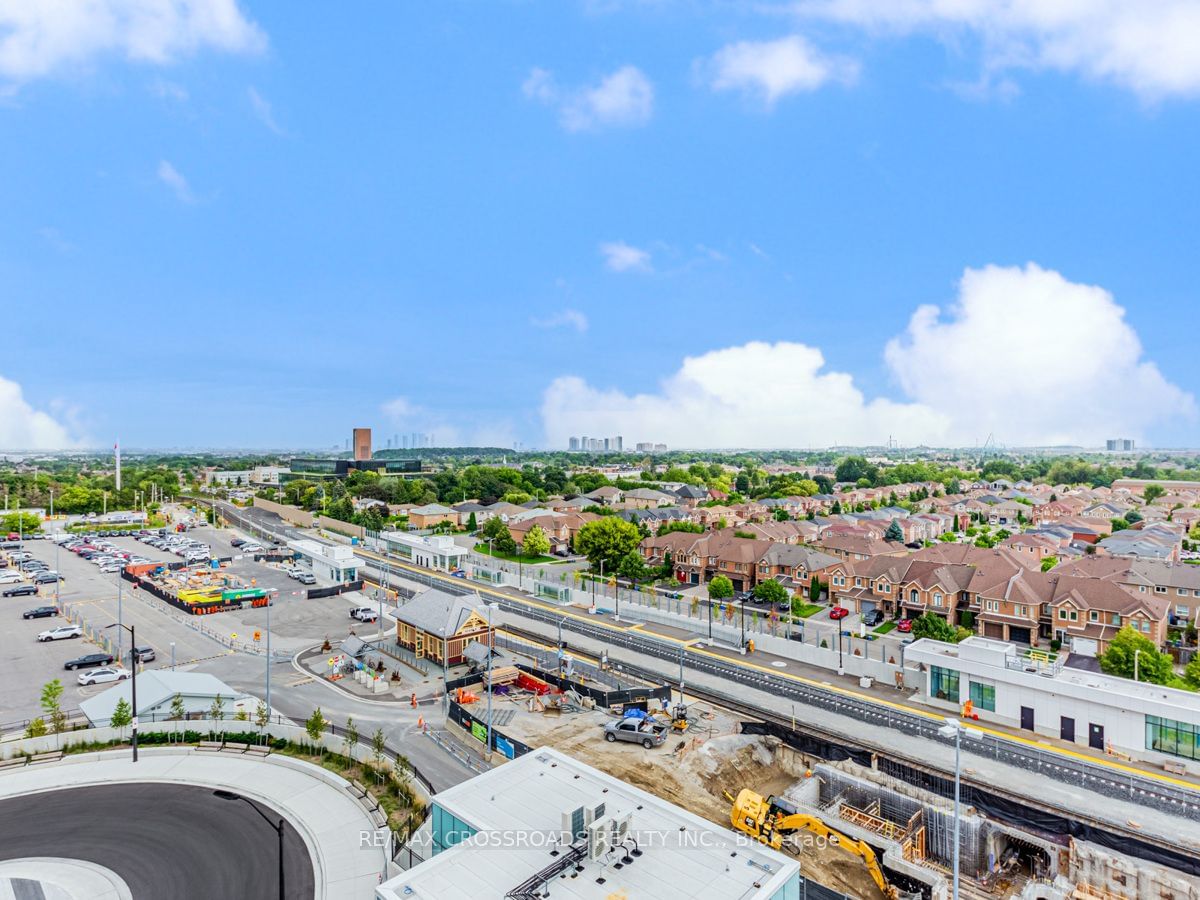 The Mackenzie Condos, Vaughan, Toronto