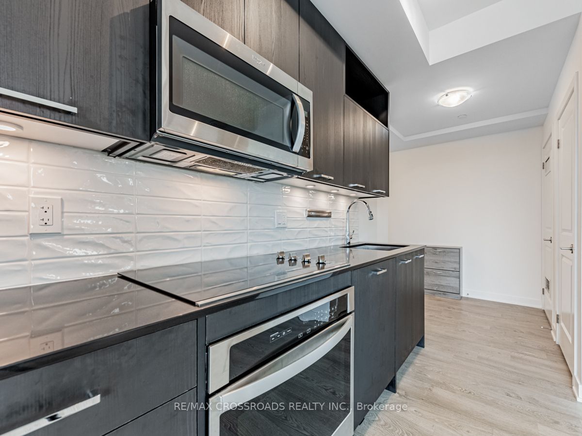 120 Eagle Rock Way, unit 605 for sale