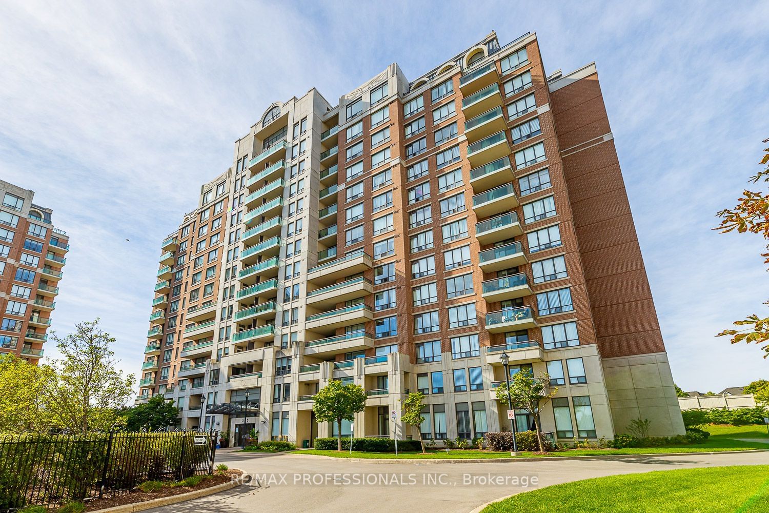 The Vineyards Condos, Richmond Hill, Toronto