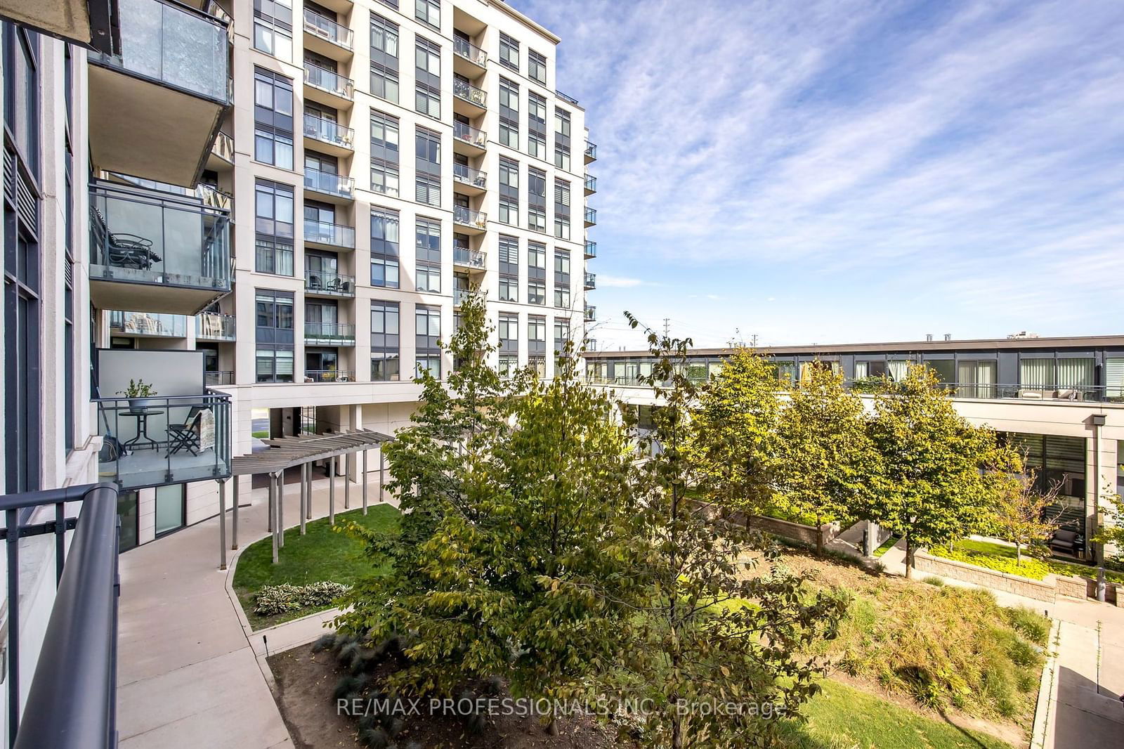 12 Woodstream Blvd, unit 209 for sale