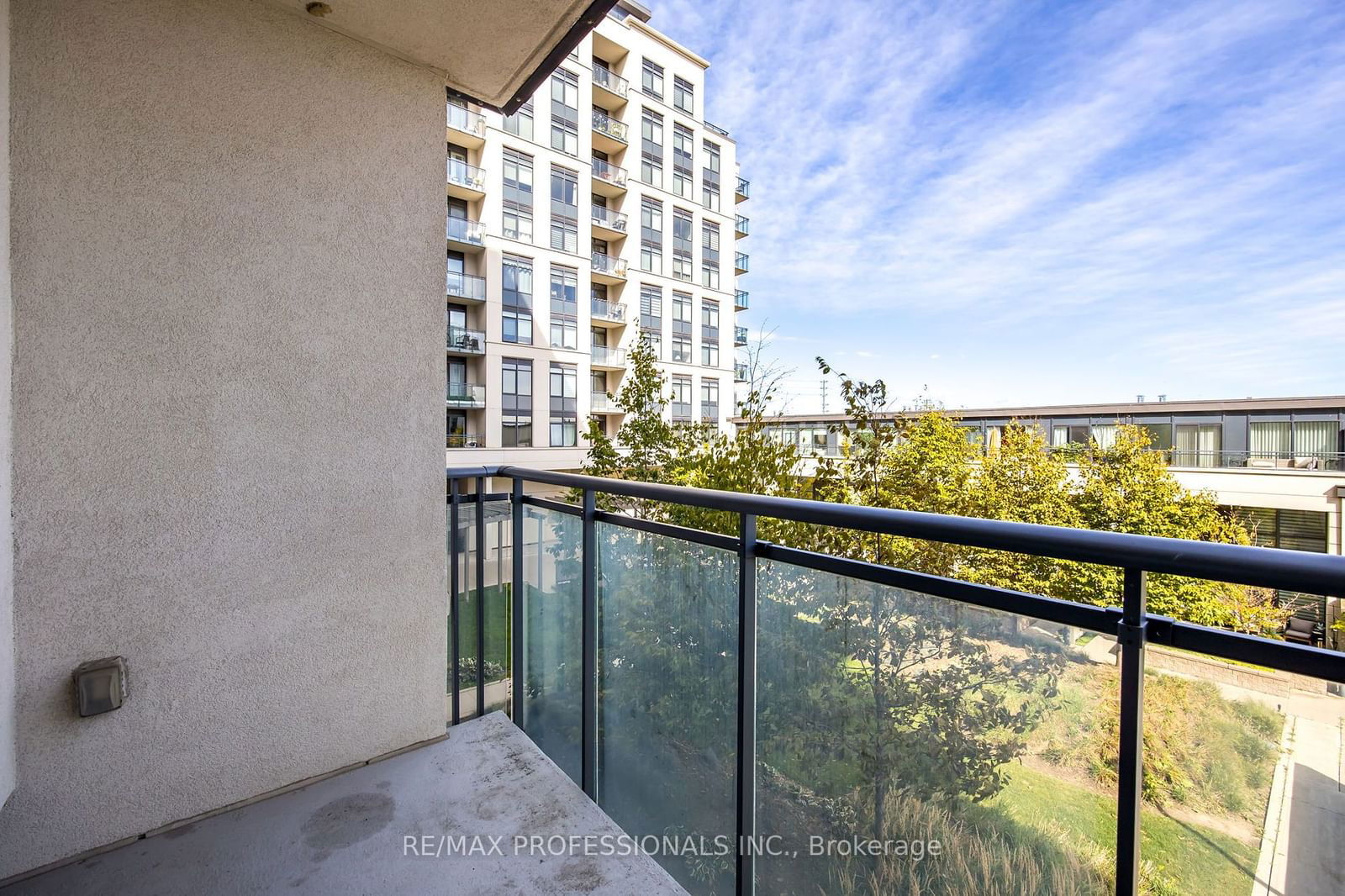 12 Woodstream Blvd, unit 209 for sale