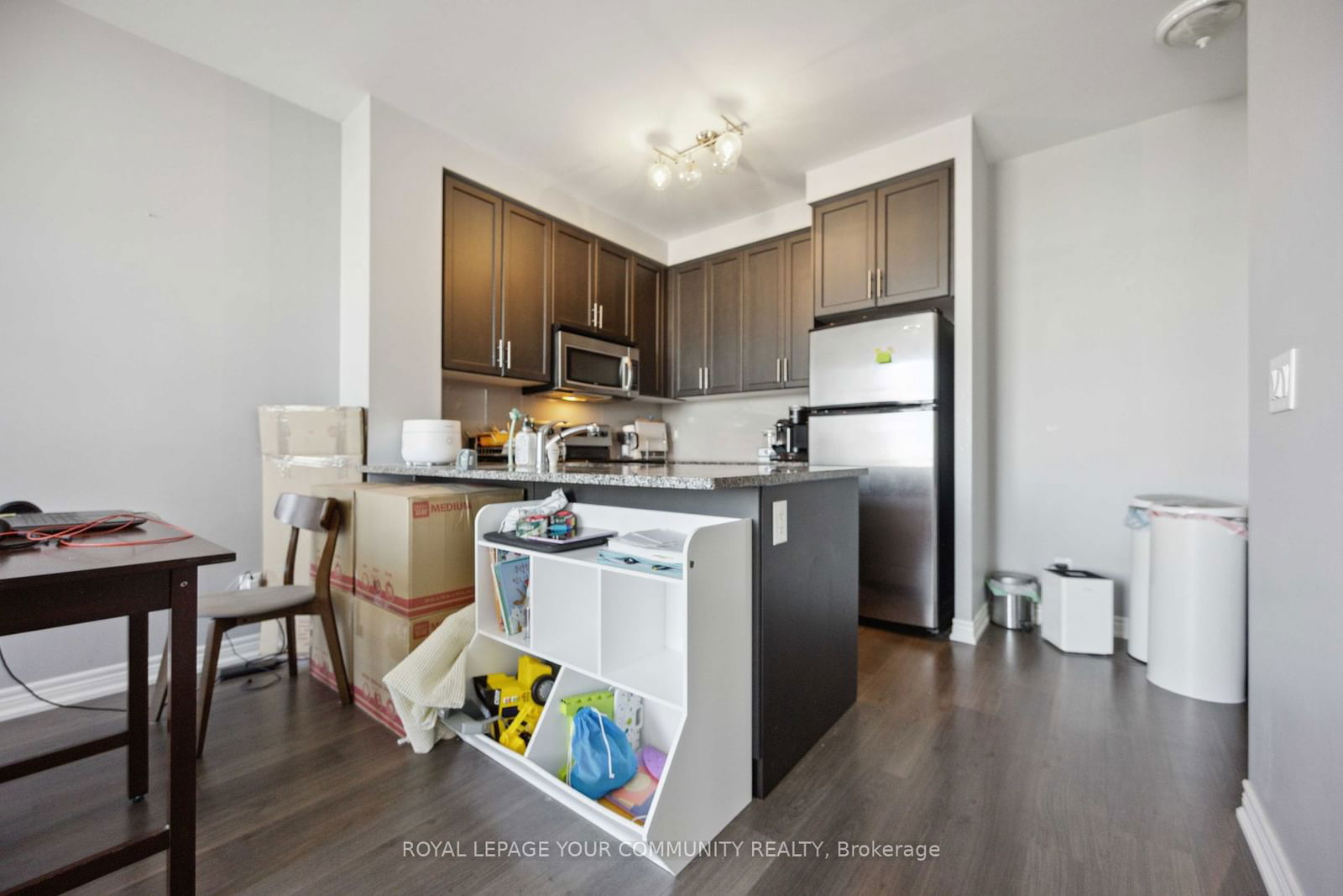 9245 Jane St, unit 1712 for sale