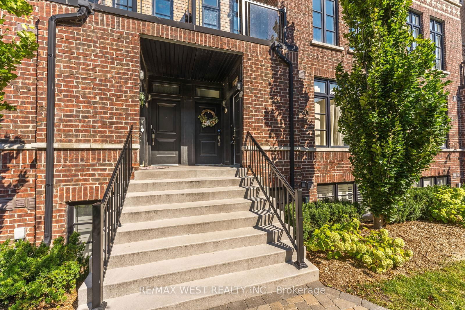 Fairground Lofts, Vaughan, Toronto