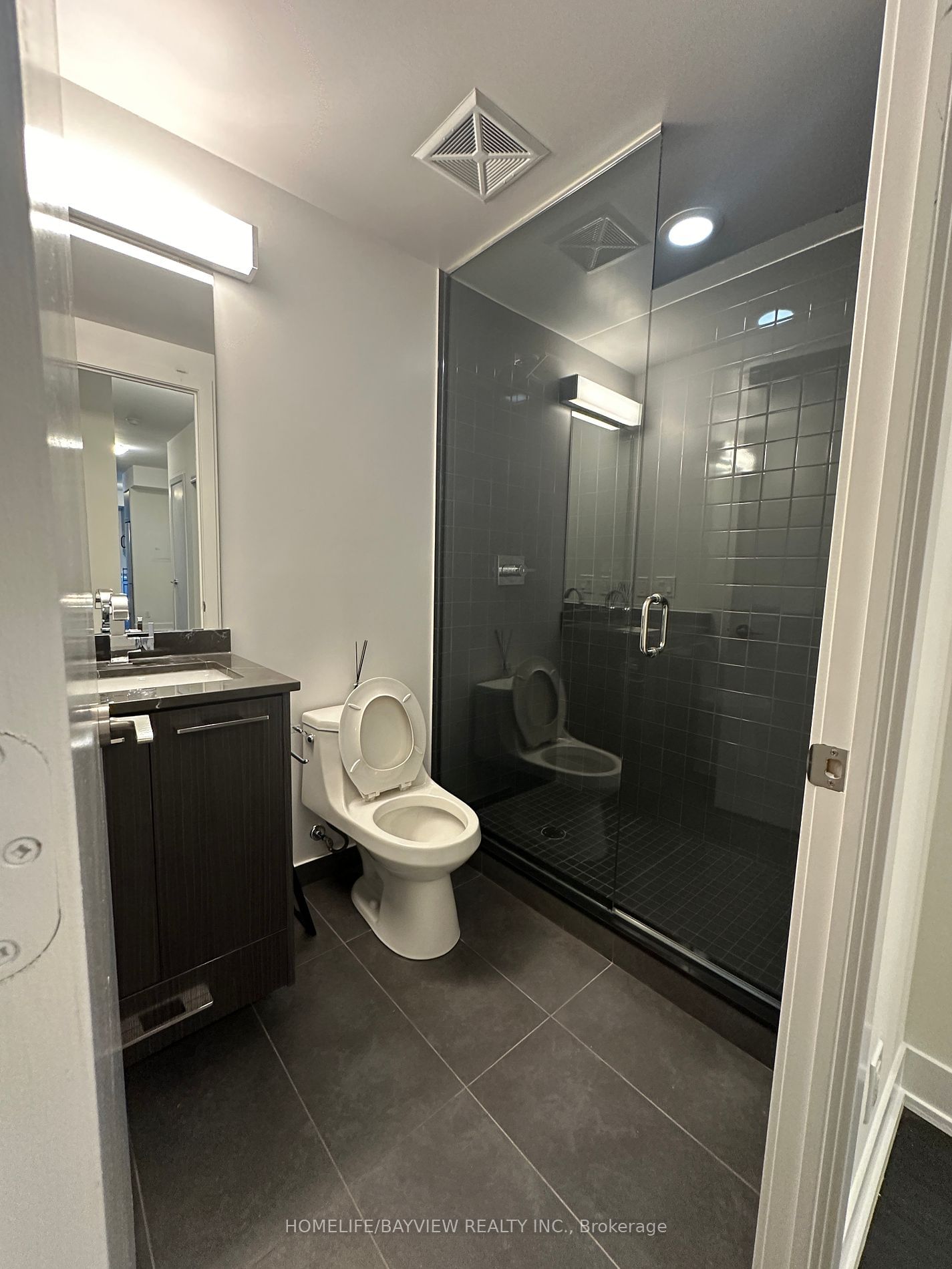 9471 Yonge St, unit 641 for sale