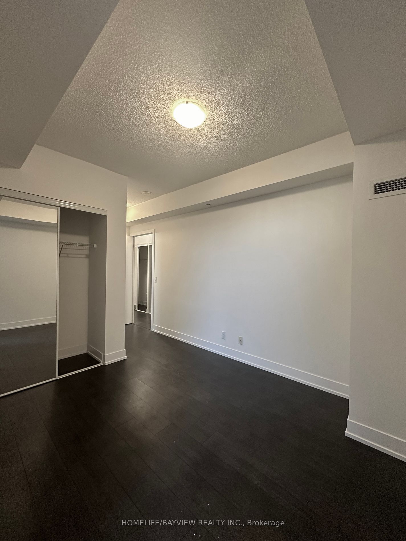 9471 Yonge St, unit 641 for sale