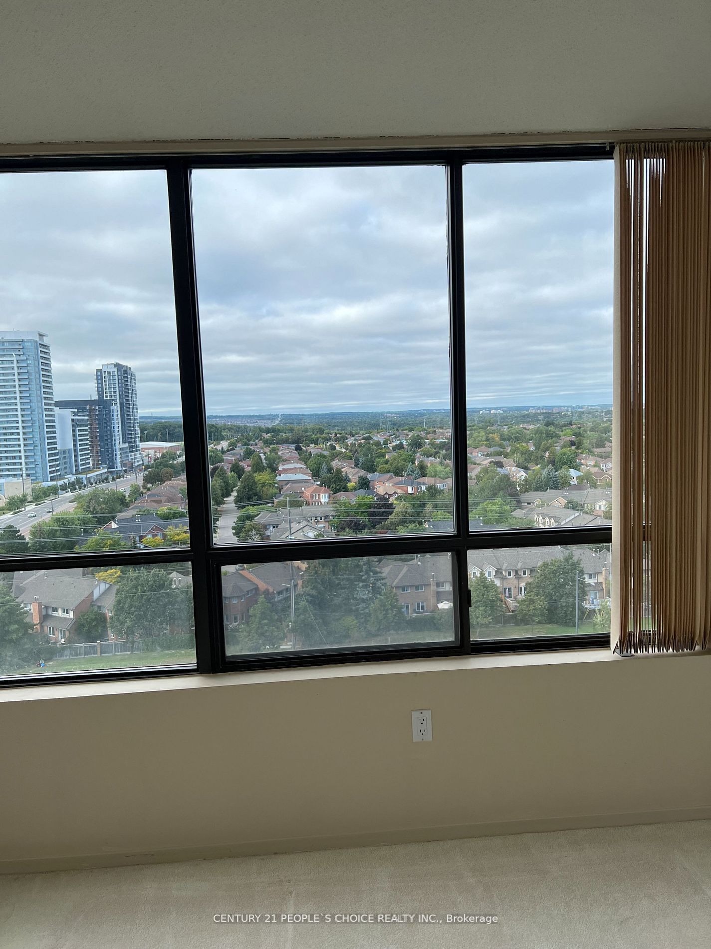 7601 Bathurst St, unit 1214 for rent