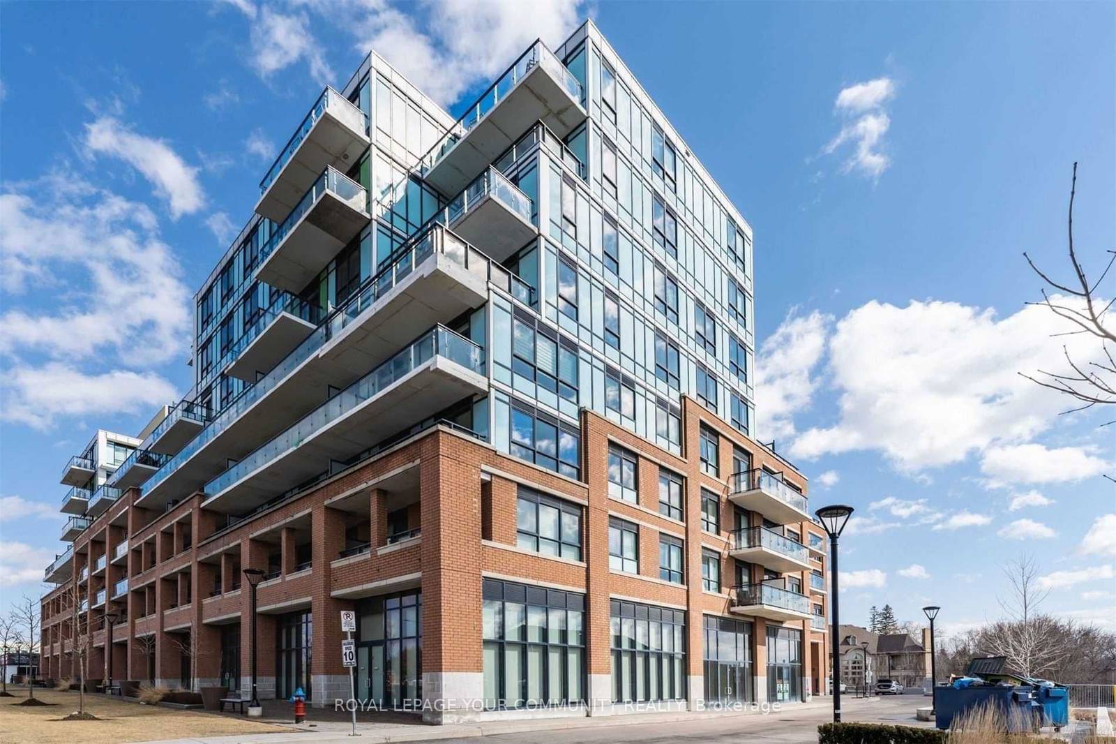 11611 Yonge St, unit 319 for sale