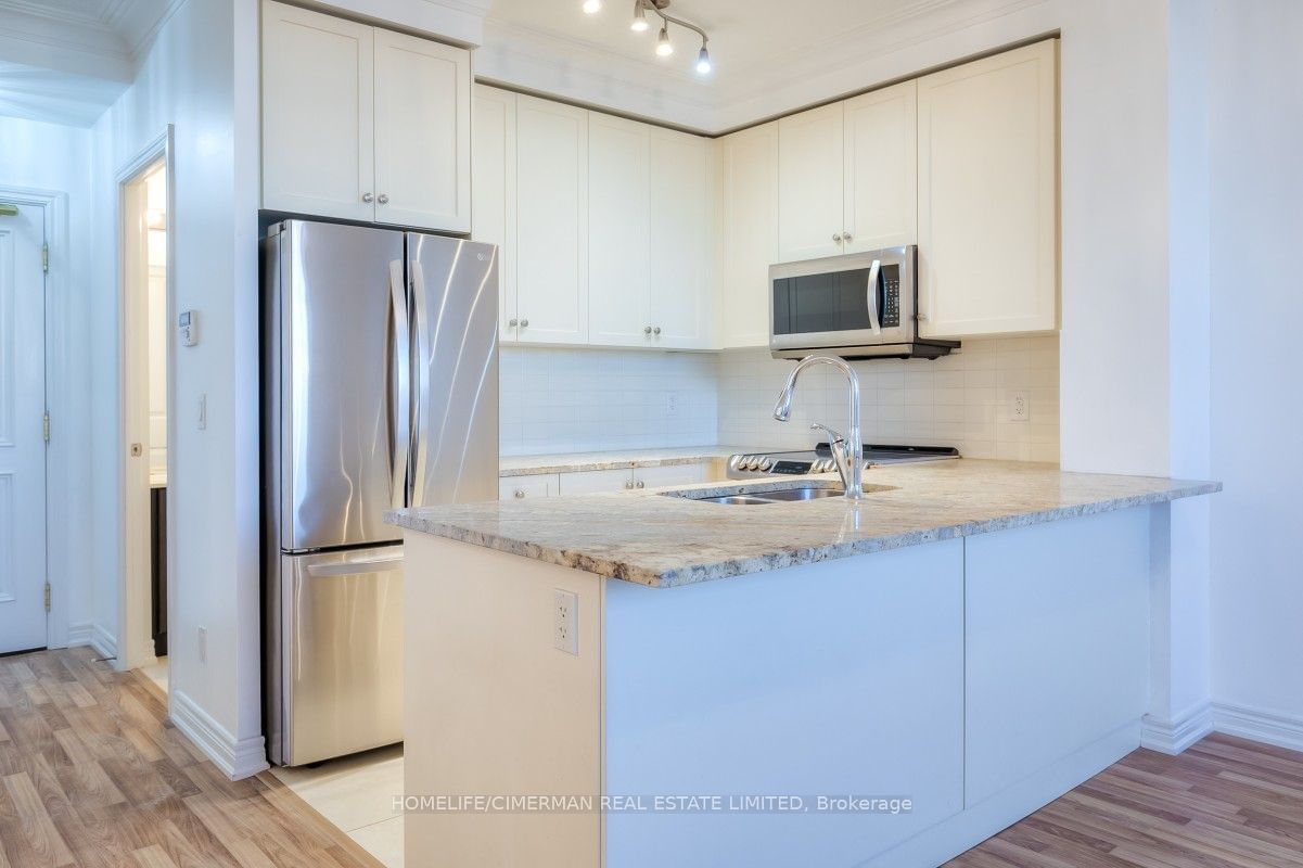 9245 Jane St, unit 415 for sale