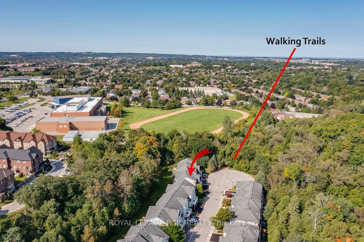 On Bogart Pond Townhomes, Newmarket, Toronto