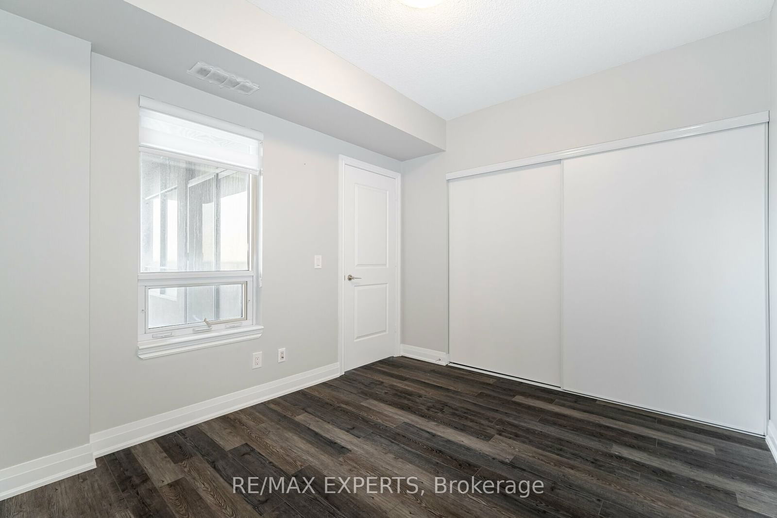 9245 Jane St, unit 905 for rent