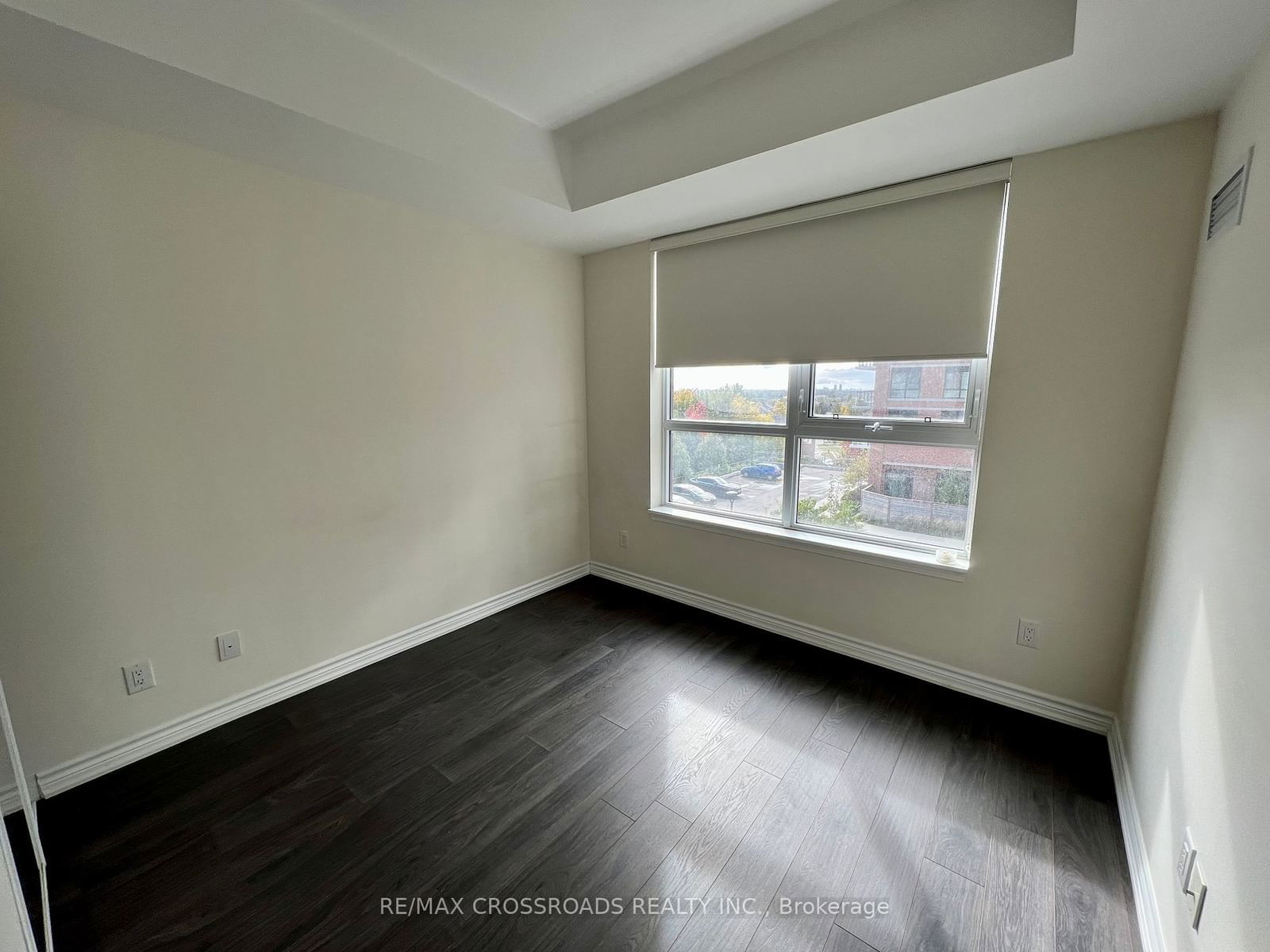 11611 Yonge St, unit 328 for rent