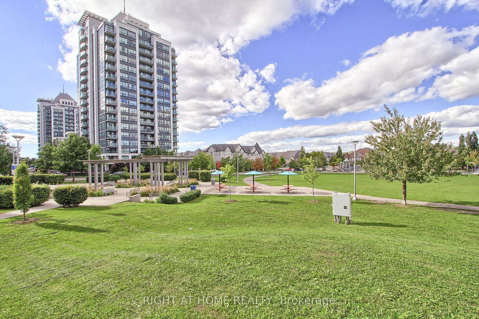 The Vista Condos, Vaughan, Toronto