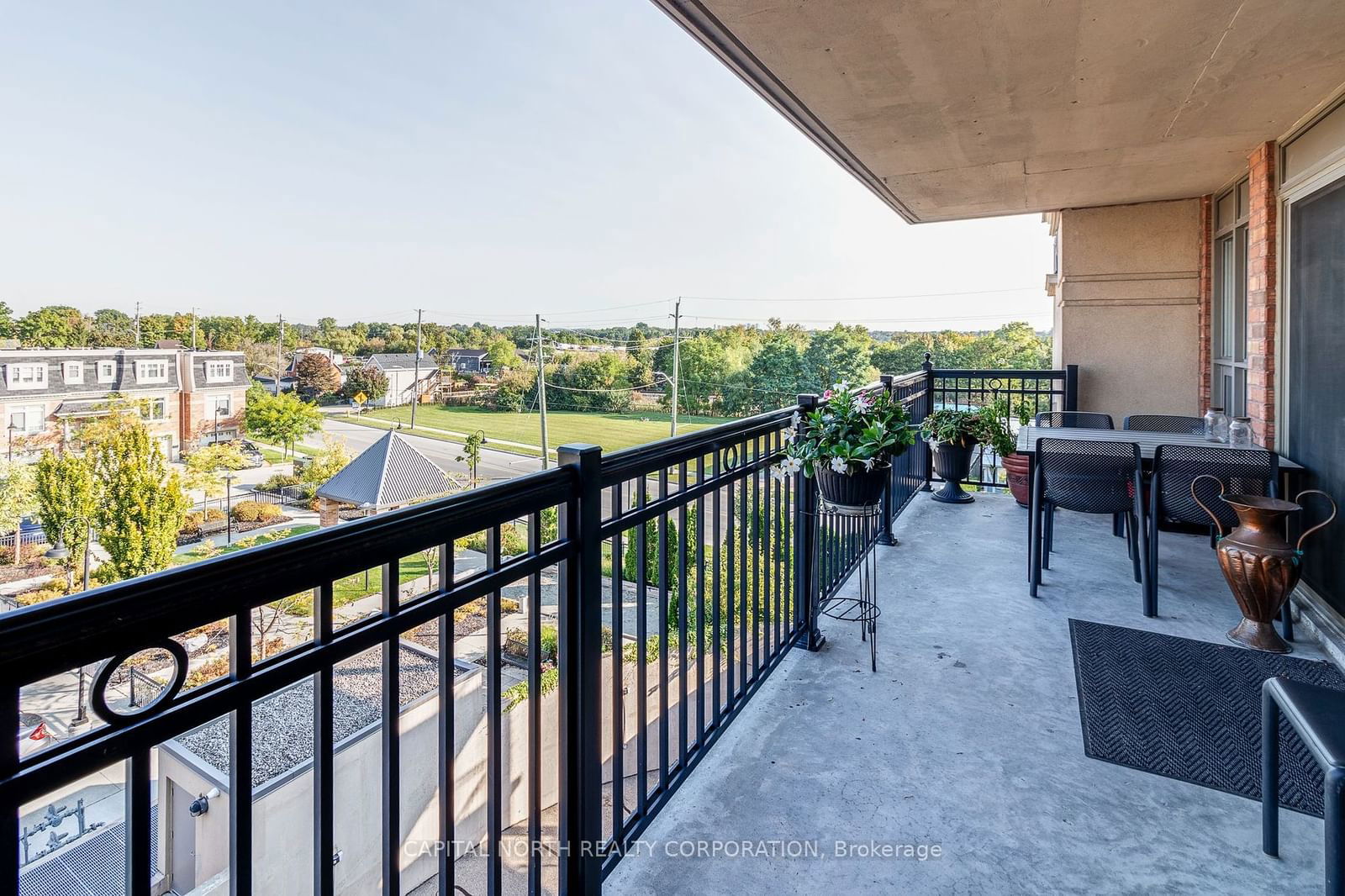 8026 Kipling Ave, unit 403 for sale