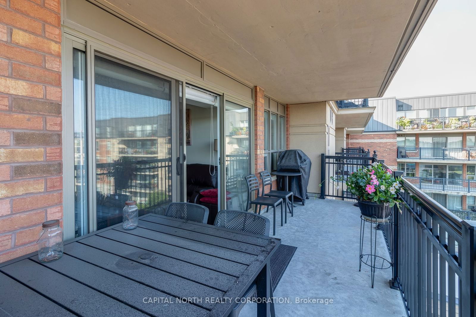 8026 Kipling Ave, unit 403 for sale