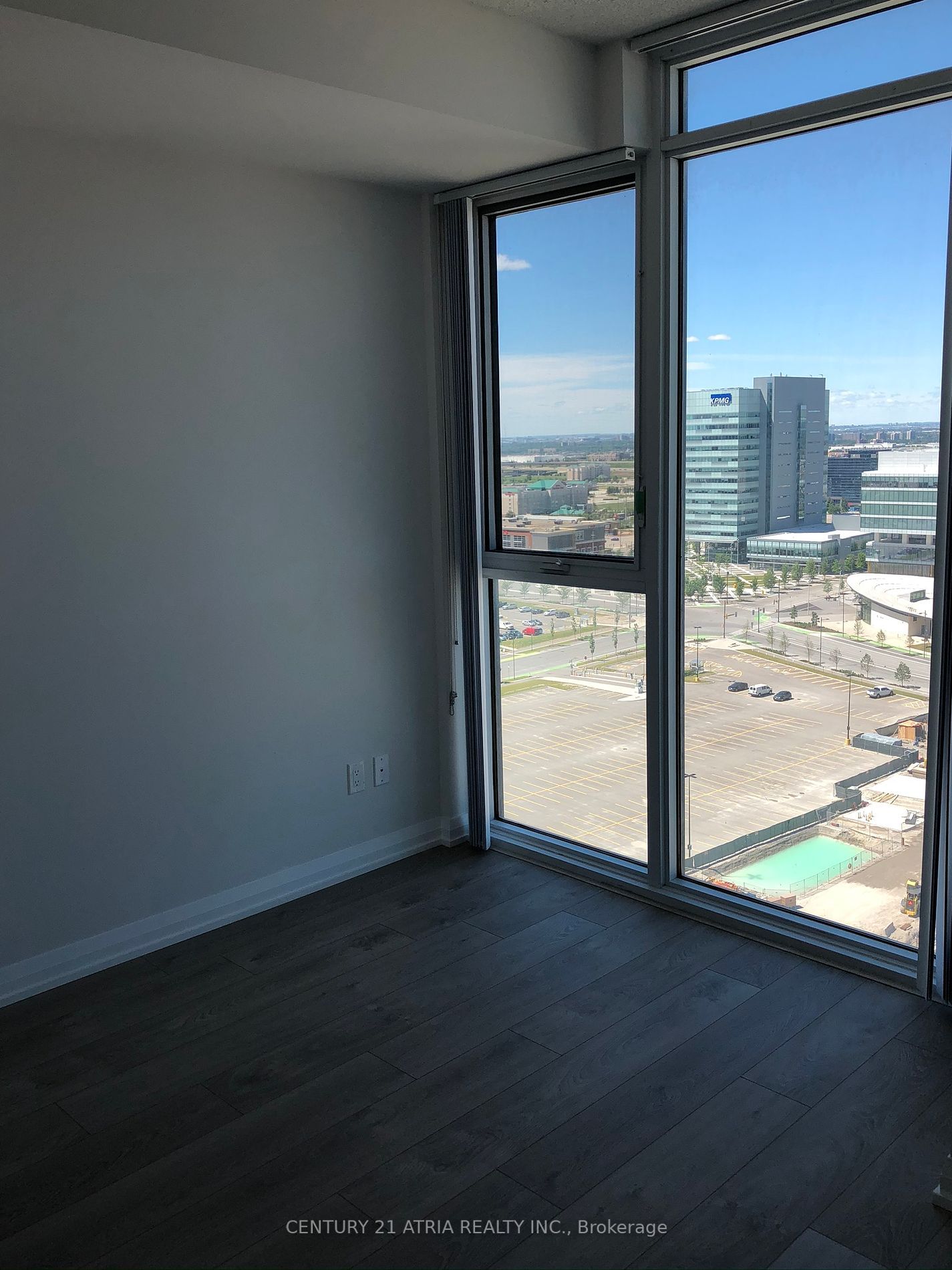 7895 Jane St, unit 1908 for rent